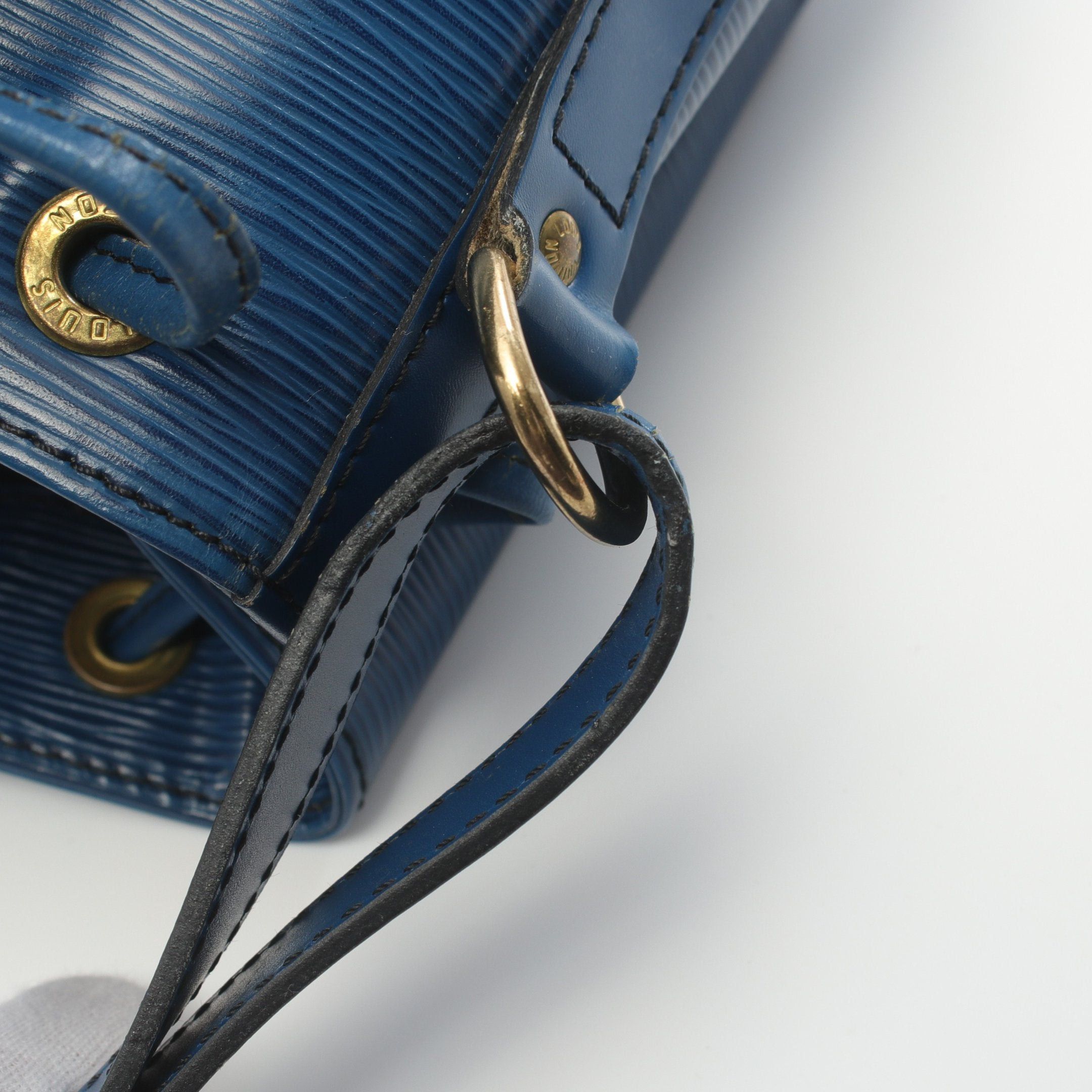 Louis Vuitton Louis Vuitton Noe Epi Toledo Blue Shoulder Bag Leather Size ONE SIZE - 10 Thumbnail