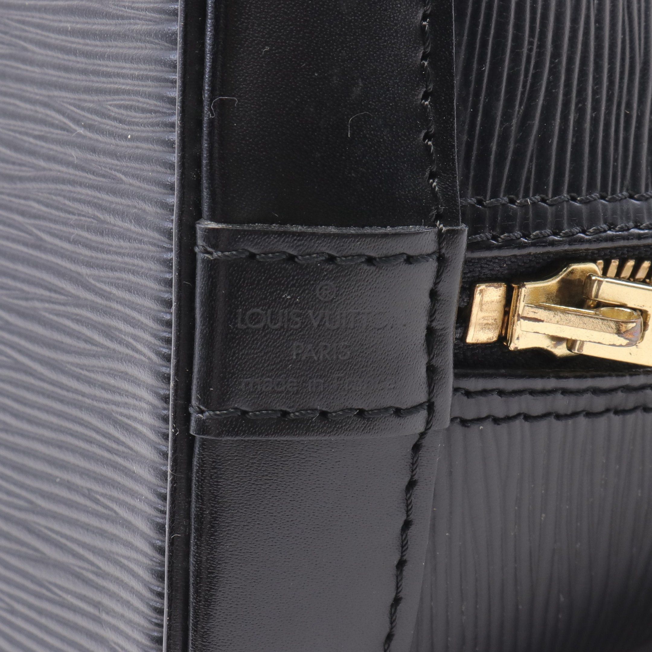 Louis Vuitton Louis Vuitton Alma Pm Epi Noir Handbag Leather Black Size ONE SIZE - 4 Thumbnail