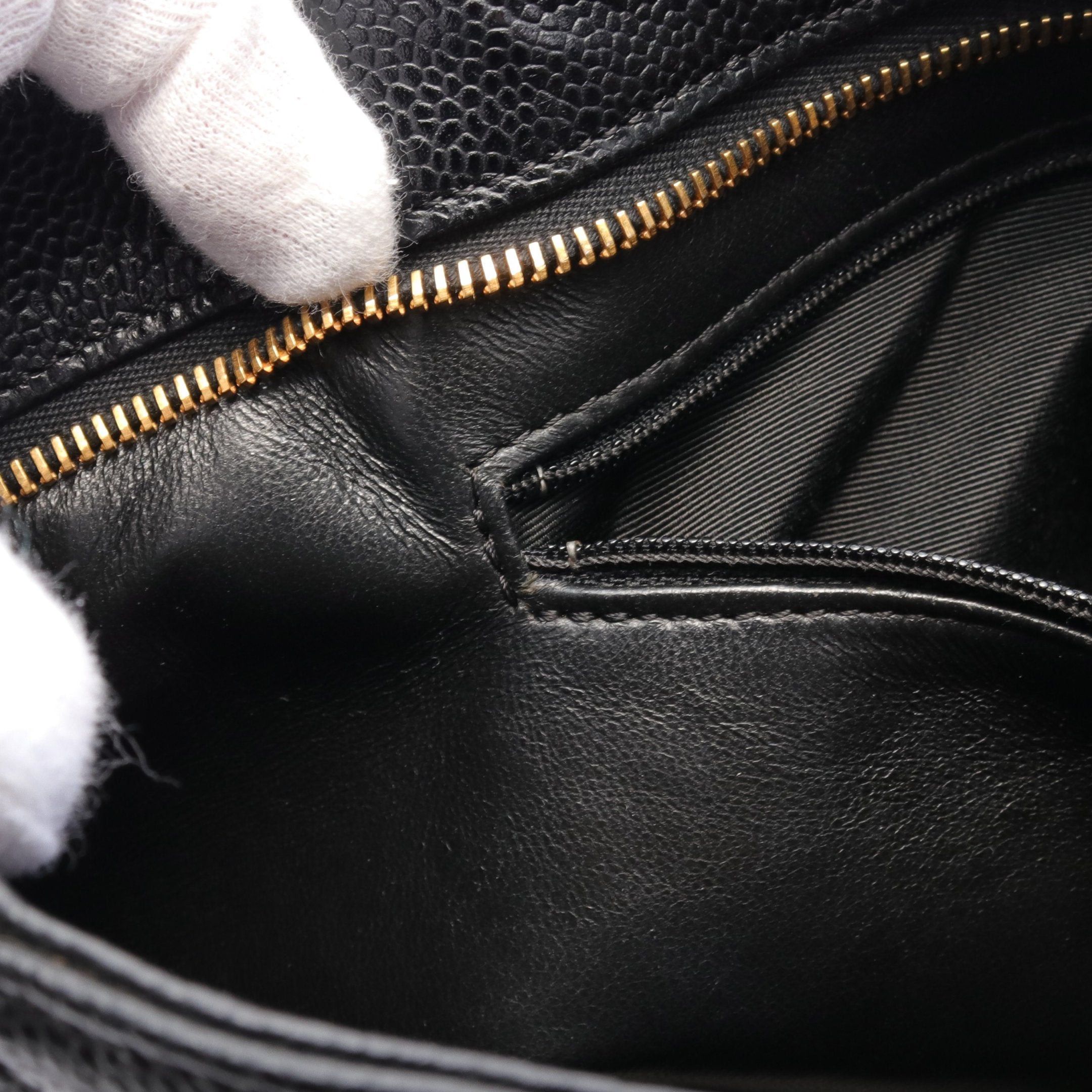 Chanel Chanel Reissue Tote Handbag Bag Caviar Skin Black Gold Hardware Size ONE SIZE - 6 Thumbnail