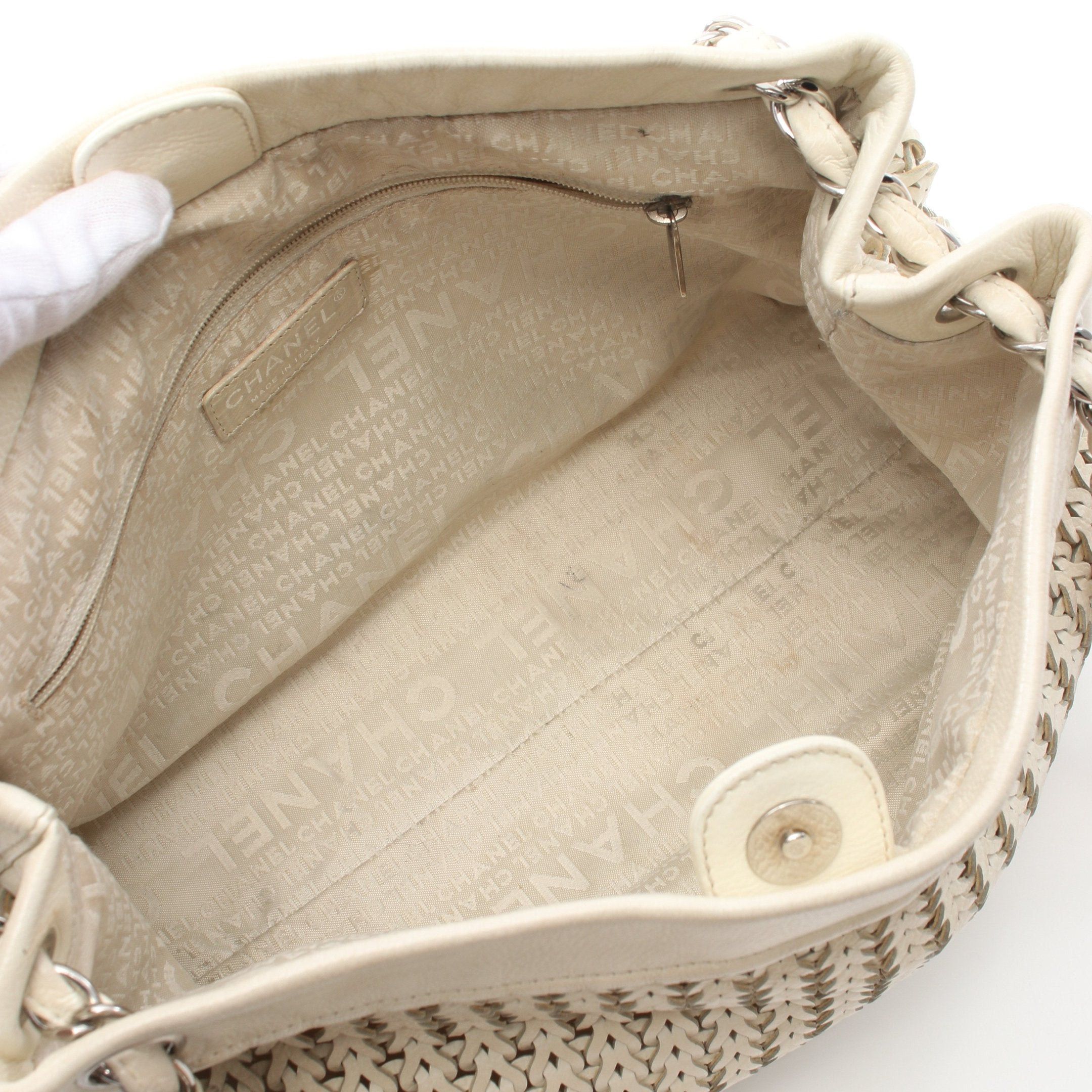Chanel Chanel Coco Mark Chain Shoulder Bag Caviar Skin Ivory Silver Hardware Mesh Size ONE SIZE - 3 Thumbnail