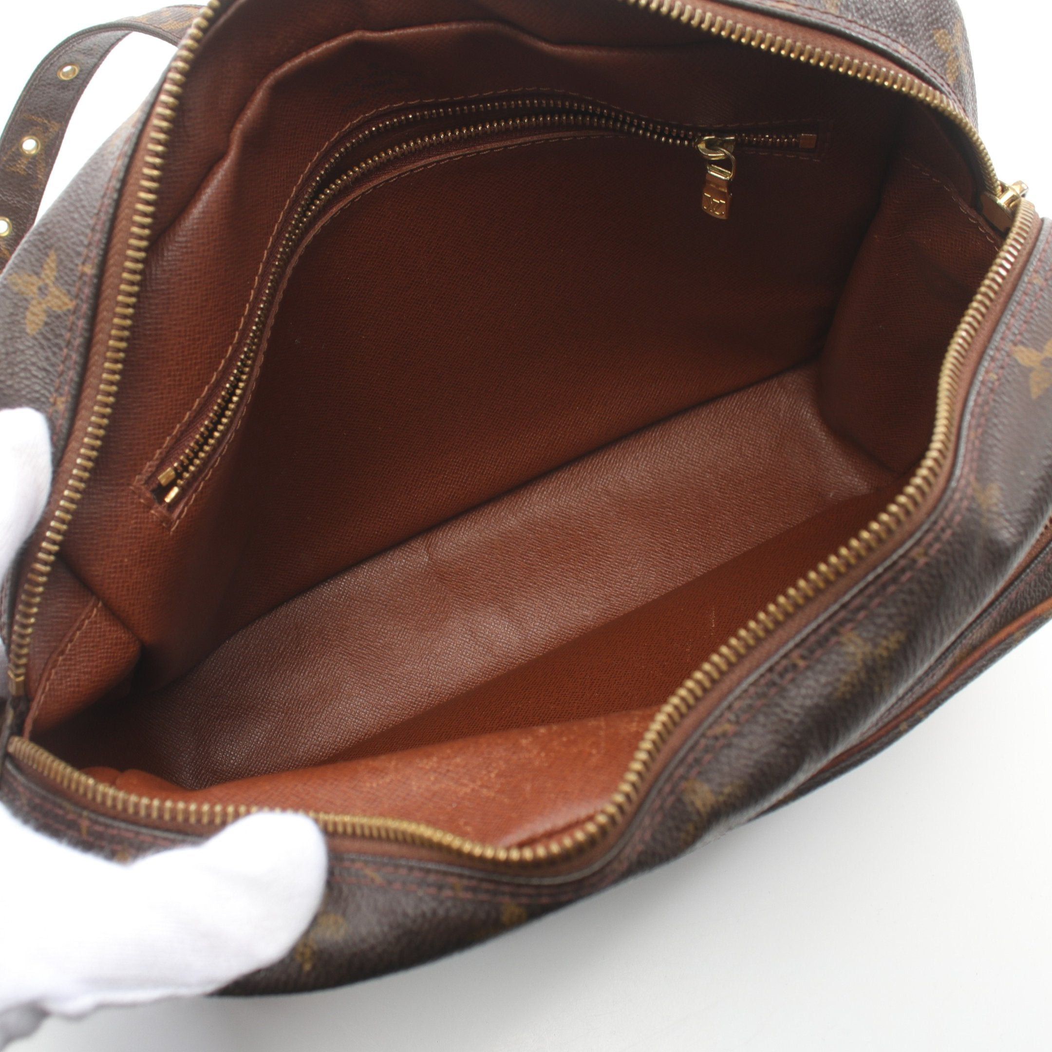Louis Vuitton Louis Vuitton Nil Monogram Shoulder Bag Leather Brown Size ONE SIZE - 3 Thumbnail