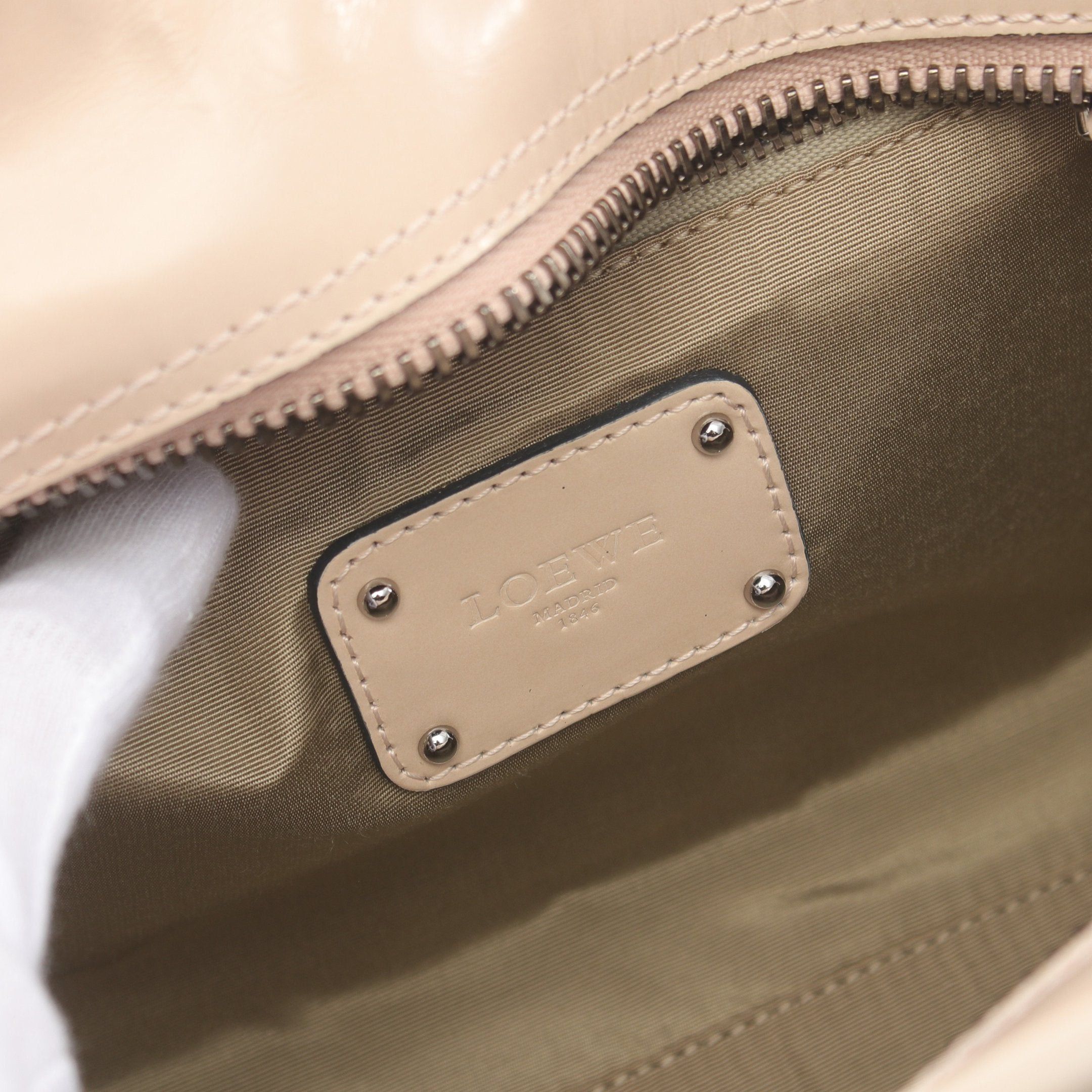 Loewe Loewe Amazona28 Handbag Leather Beige Size ONE SIZE - 4 Thumbnail