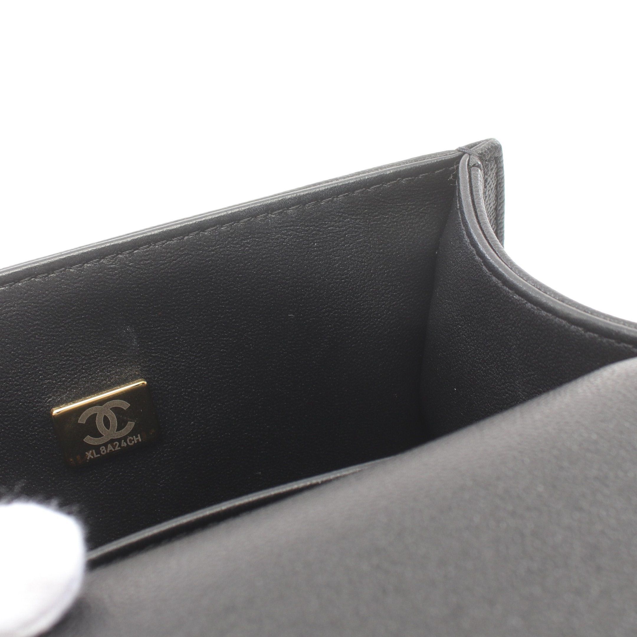 Chanel Chanel Boy Chanel Chain Shoulder Bag Leather Black Gold Hardware Size ONE SIZE - 6 Thumbnail