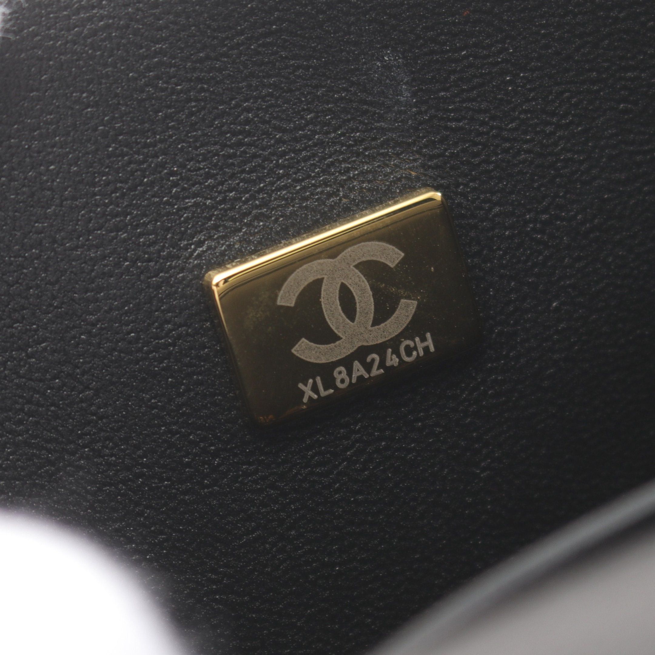 Chanel Chanel Boy Chanel Chain Shoulder Bag Leather Black Gold Hardware Size ONE SIZE - 5 Thumbnail