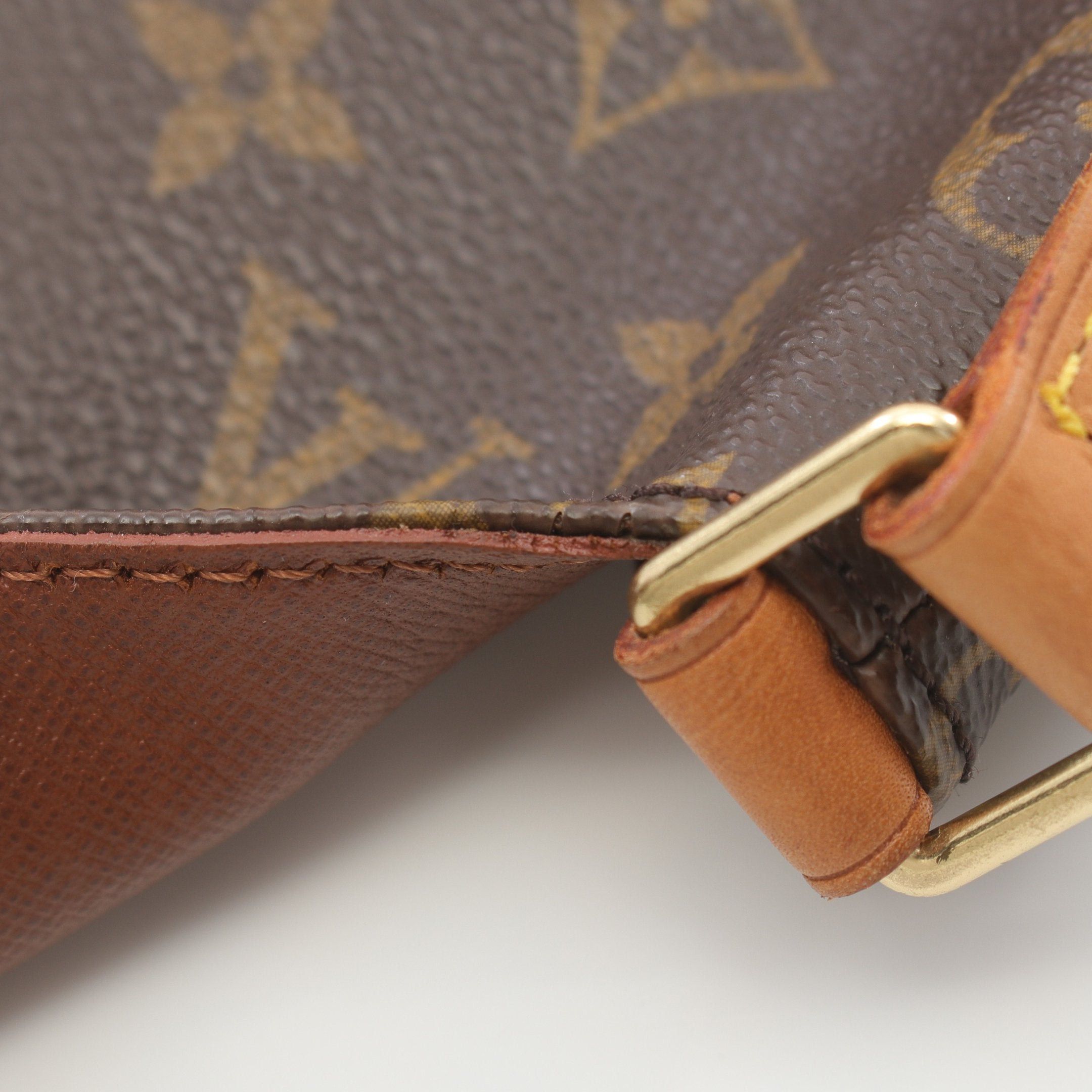Louis Vuitton Louis Vuitton Musette Tango Short Strap Monogram Shoulder Bag Leather Brown Size ONE SIZE - 6 Thumbnail