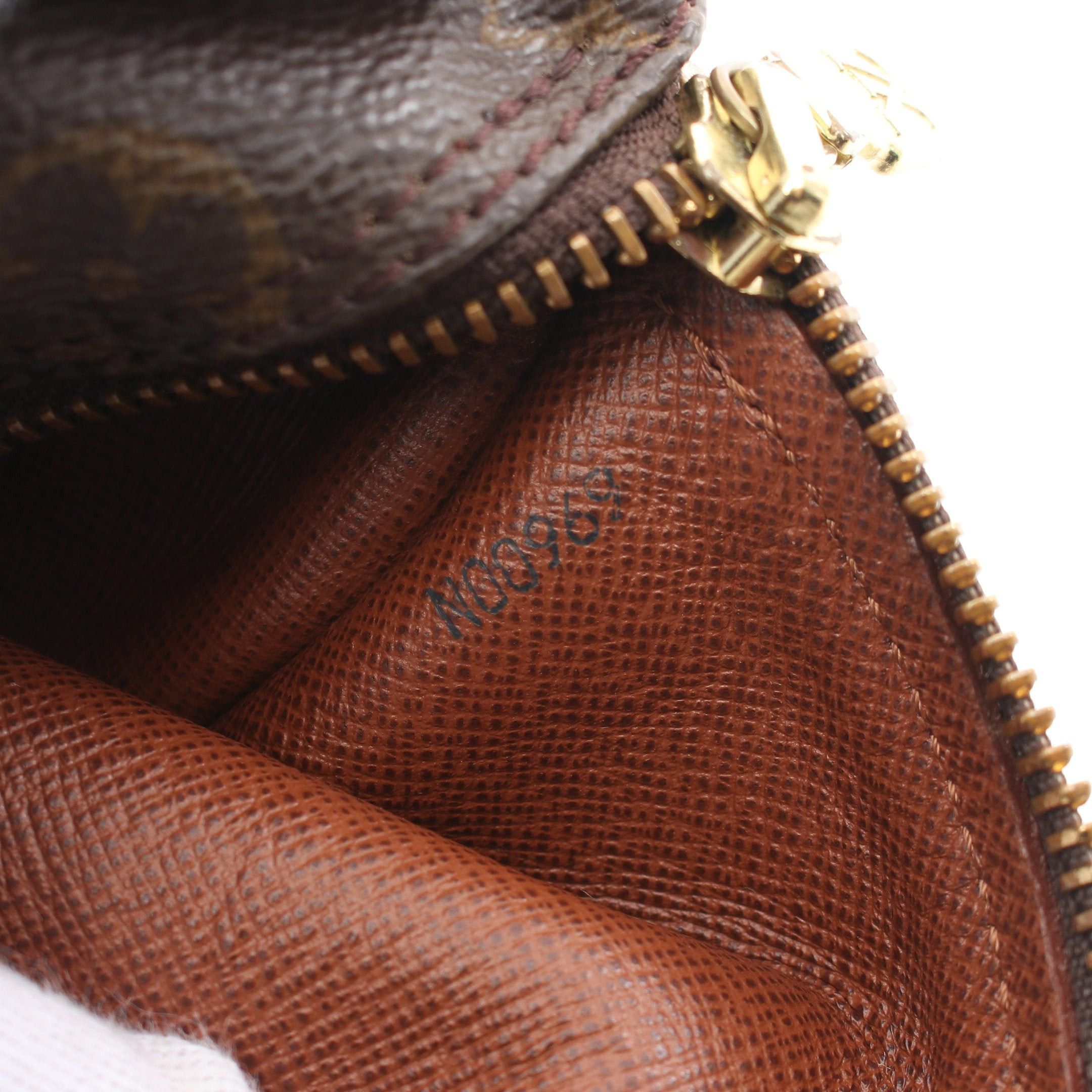 Louis Vuitton Louis Vuitton Papillon 26 Monogram Old Model Handbag Leather Brown Size ONE SIZE - 4 Thumbnail