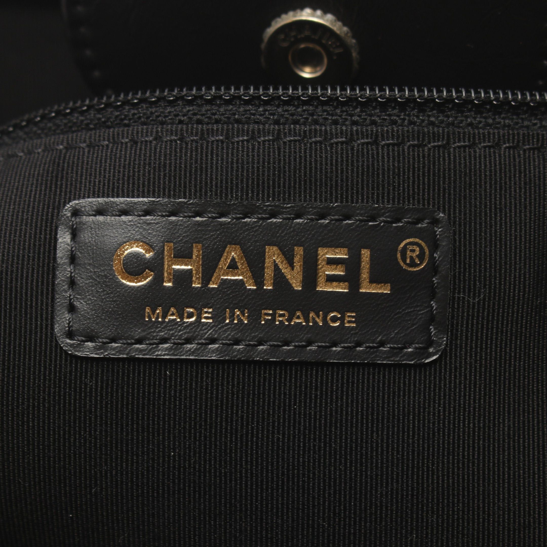 Chanel Chanel Chain Shoulder Bag Tote Leather Black Gold Hardware Size ONE SIZE - 4 Thumbnail