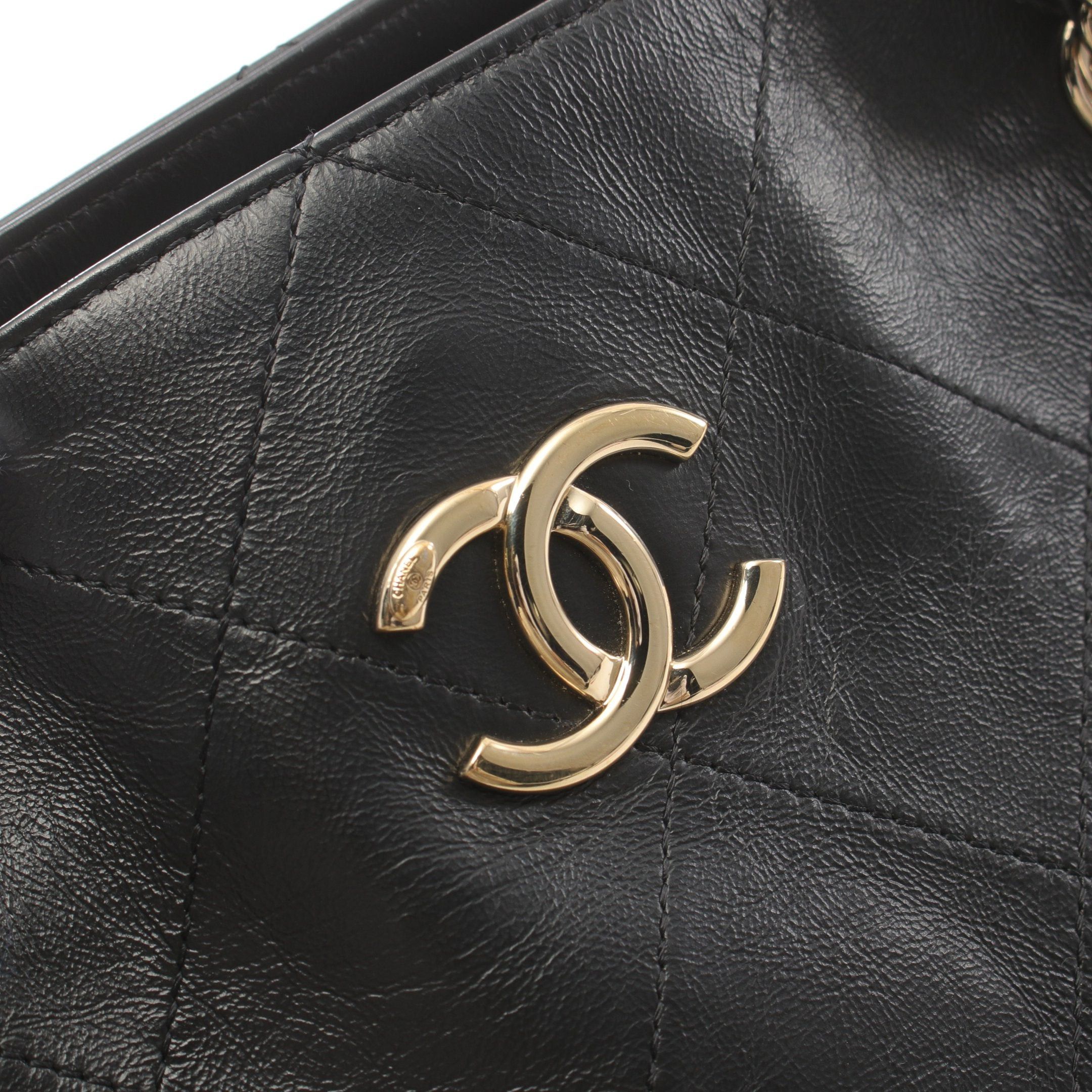 Chanel Chanel Chain Shoulder Bag Tote Leather Black Gold Hardware Size ONE SIZE - 7 Thumbnail