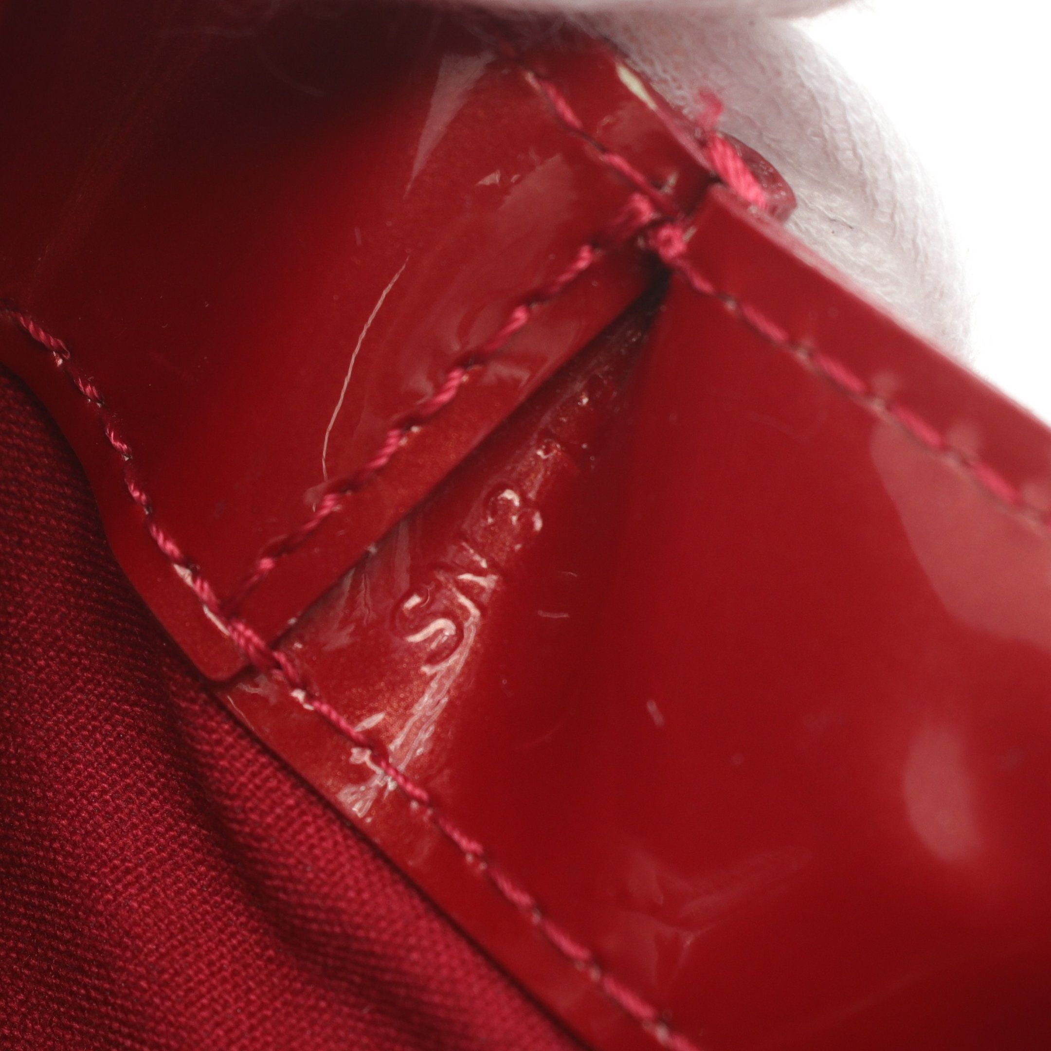 Louis Vuitton Louis Vuitton Wilshire Pm Monogram Vernis Pomme D'Amour Handbag Leather Red Size ONE SIZE - 5 Thumbnail