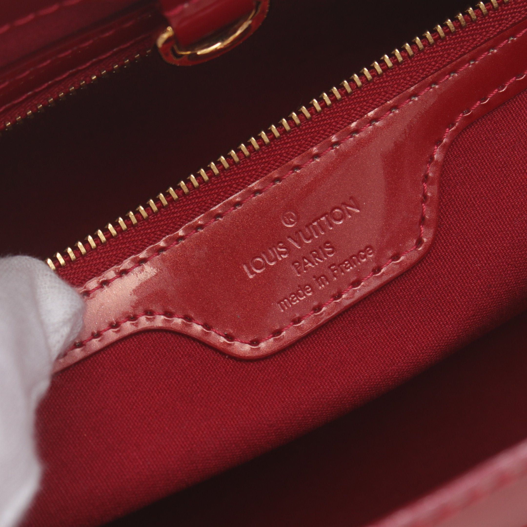 Louis Vuitton Louis Vuitton Wilshire Pm Monogram Vernis Pomme D'Amour Handbag Leather Red Size ONE SIZE - 4 Thumbnail