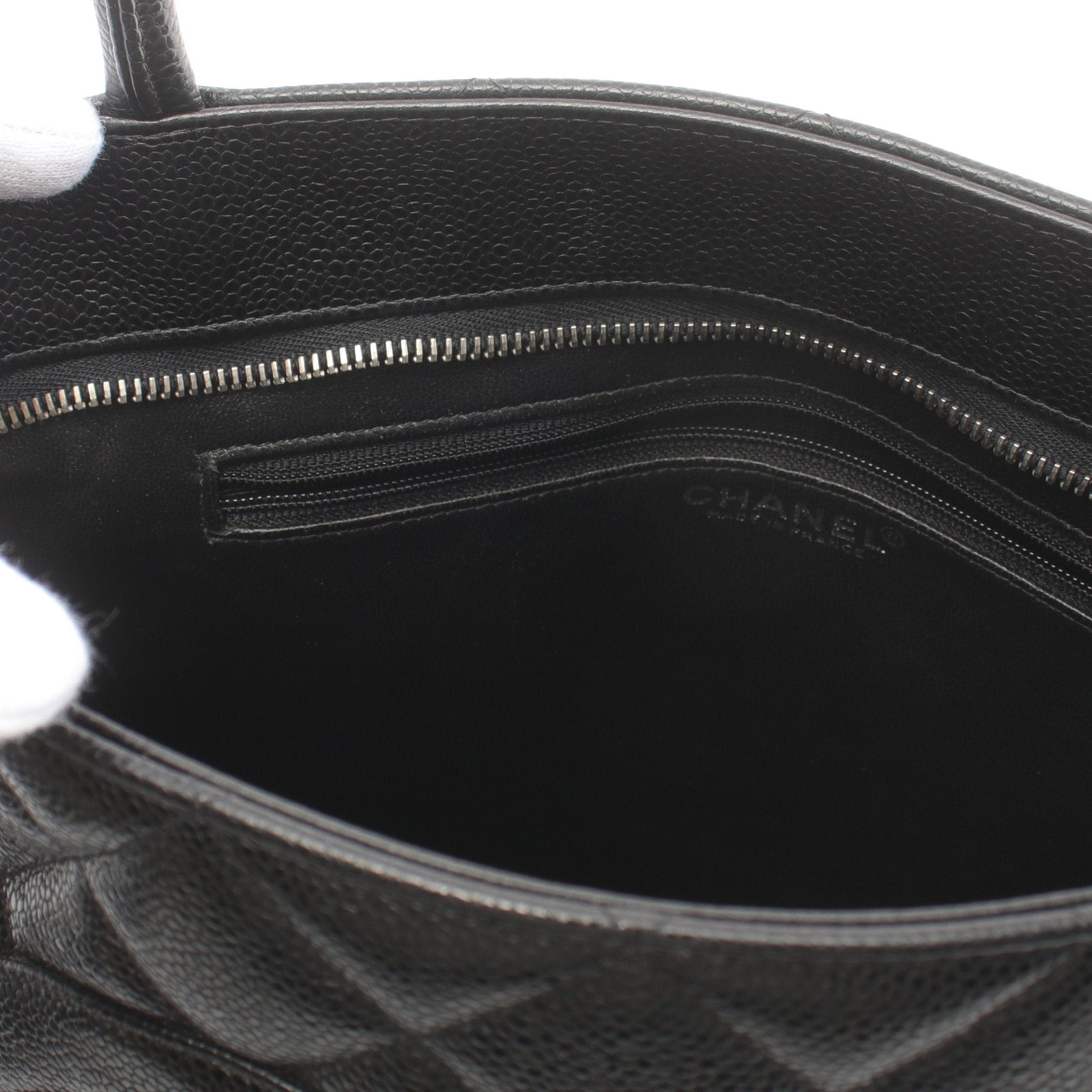 Chanel Chanel Reissue Tote Handbag Bag Caviar Skin Black Silver Hardware Size ONE SIZE - 8 Thumbnail