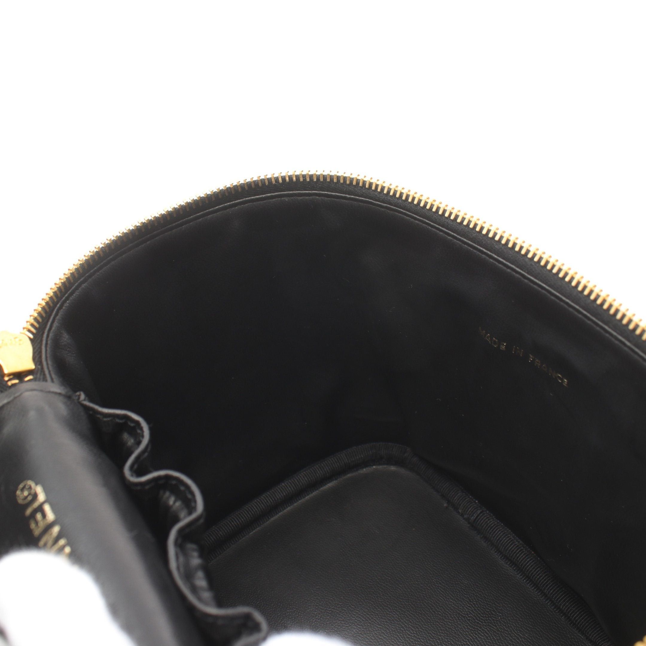 Chanel Chanel Coco Mark Handbag Vanity Bag Caviar Skin Black Gold Hardware Size ONE SIZE - 7 Thumbnail