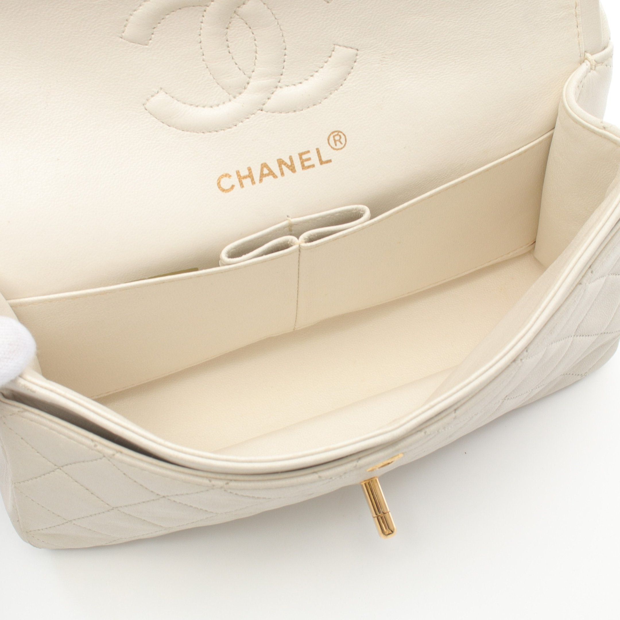 Chanel Chanel Matelasse Double Flap Chain Shoulder Bag Lambskin Off White Gold Hardware Size ONE SIZE - 3 Thumbnail