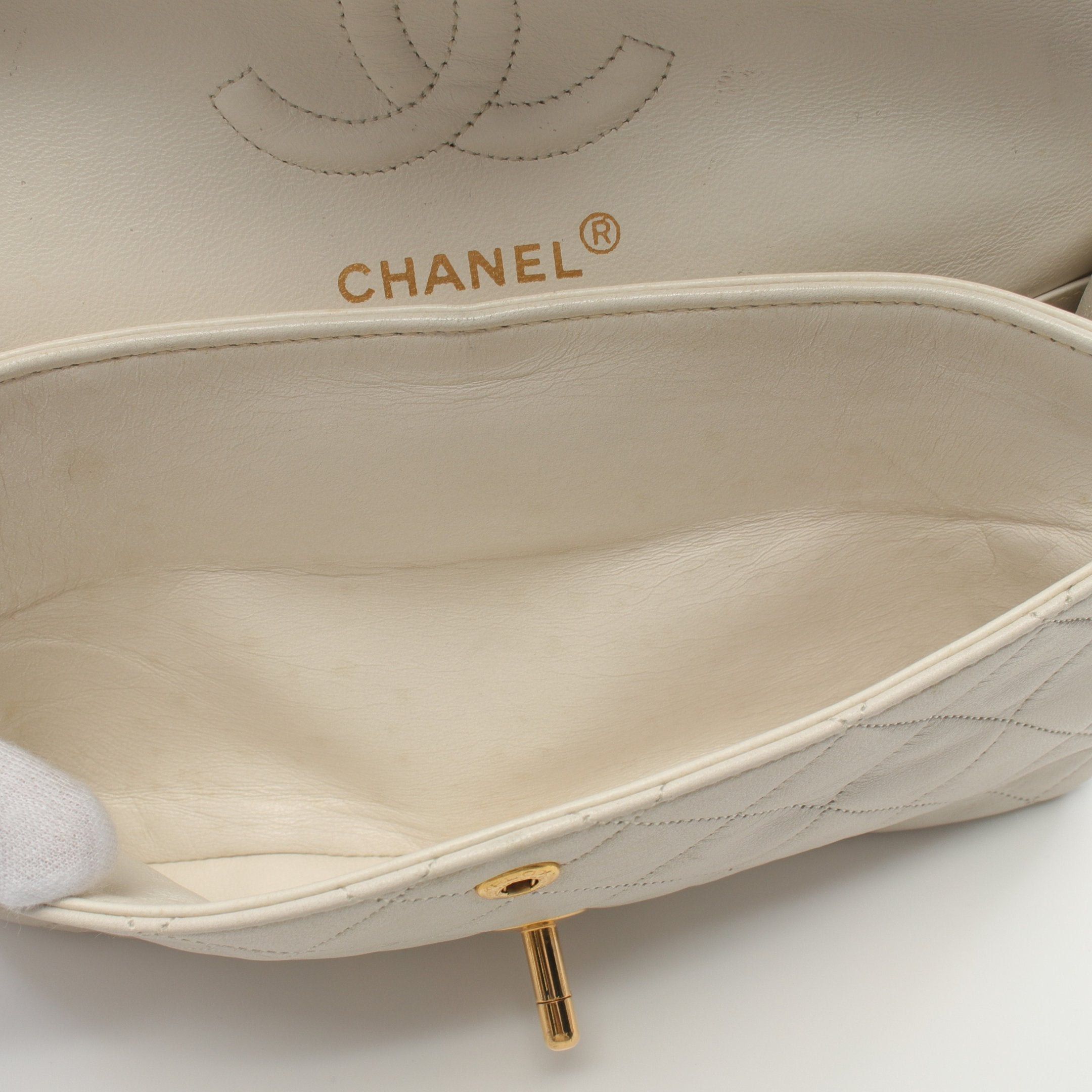 Chanel Chanel Matelasse Double Flap Chain Shoulder Bag Lambskin Off White Gold Hardware Size ONE SIZE - 9 Thumbnail