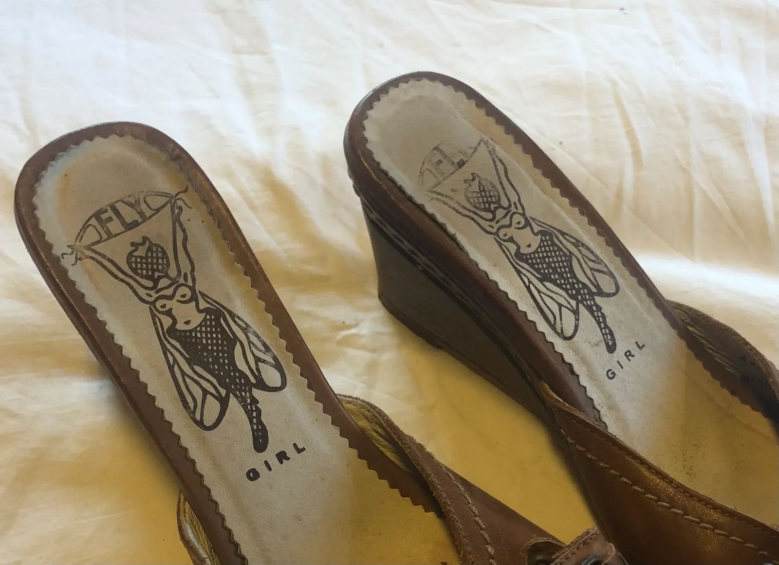 Fly London Fly London Heels Size US 7 / IT 37 - 2 Thumbnail