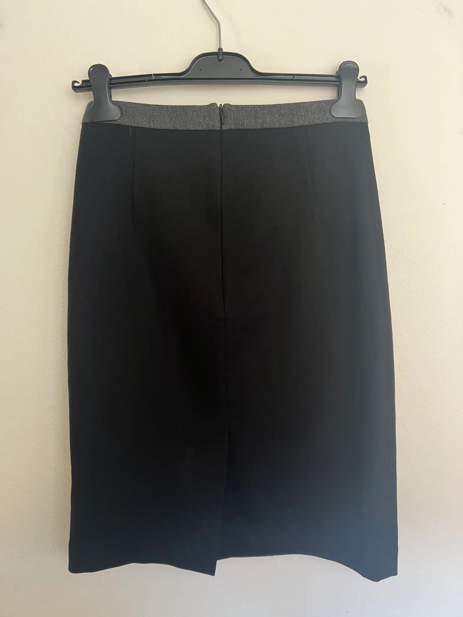 Paul Smith Paul Smith Skirt Size 27" / US 4 / IT 40 - 3 Thumbnail
