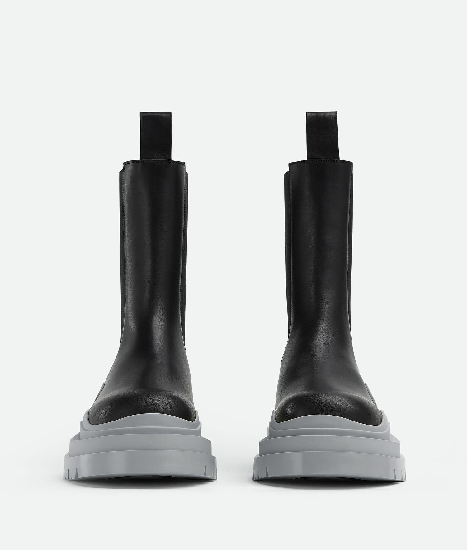 Bottega Veneta Bottega Veneta Tire Chelsea Boots with grey sole Size US 9.5 / EU 42-43 - 2 Thumbnail