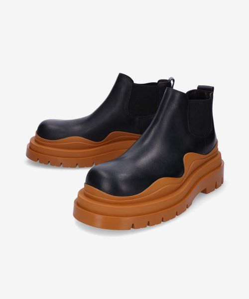 Bottega Veneta Bottega Veneta Tire Ankle Chelsea Boots with brown sole Size US 10.5 / EU 43-44 - 3 Thumbnail