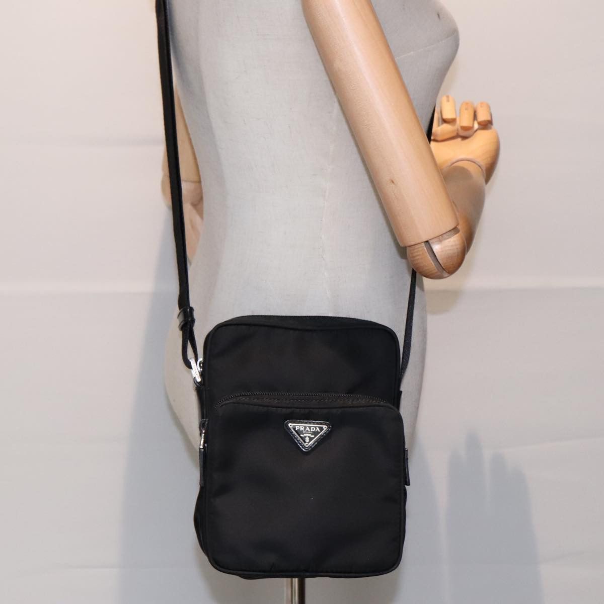 Prada Black Synthetic Shoulder Bag (Pre-Owned) Size ONE SIZE - 14 Thumbnail