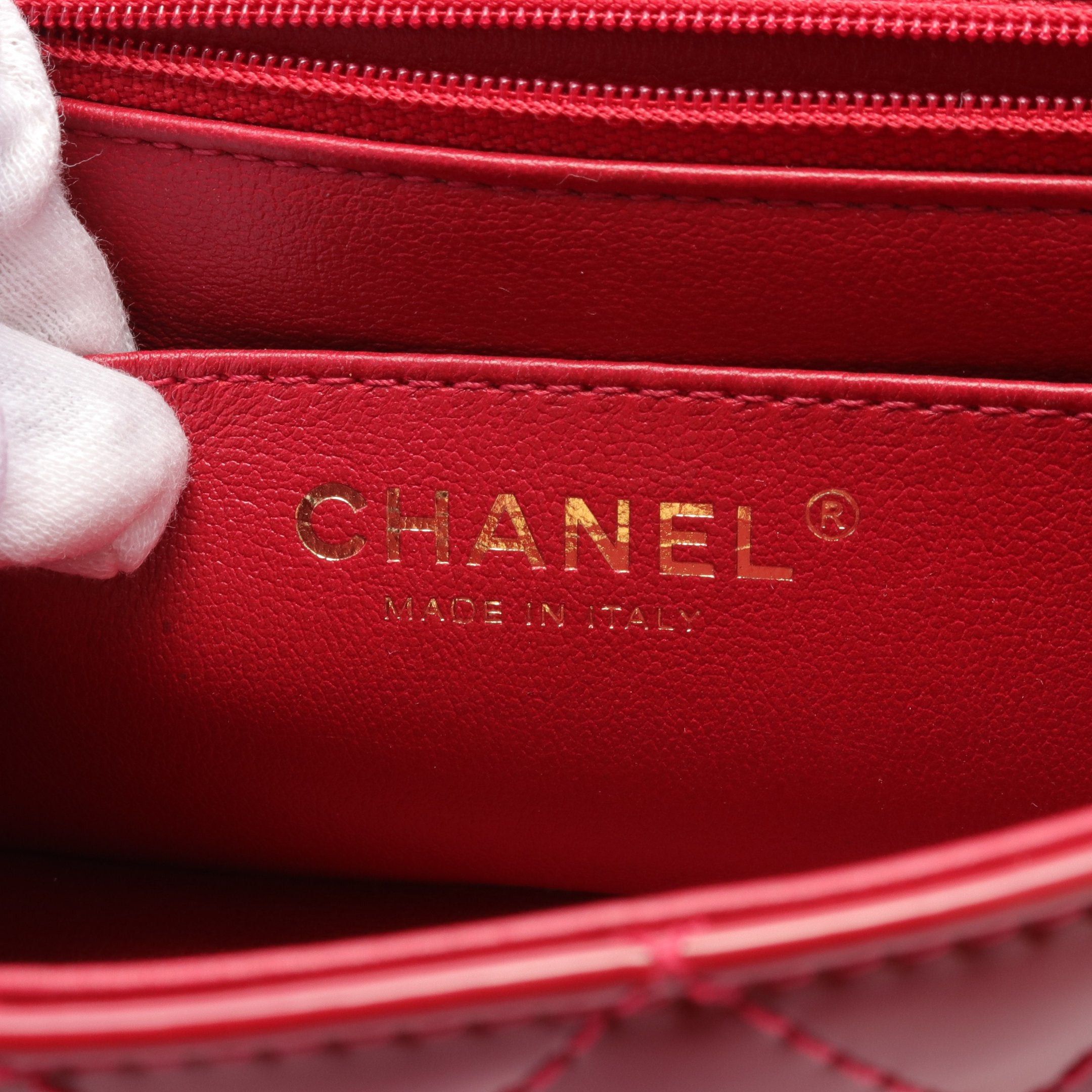 Chanel Chanel Matelasse Top Handle Chain Shoulder Bag Patent Leather Red Gold Hardware Size ONE SIZE - 4 Thumbnail