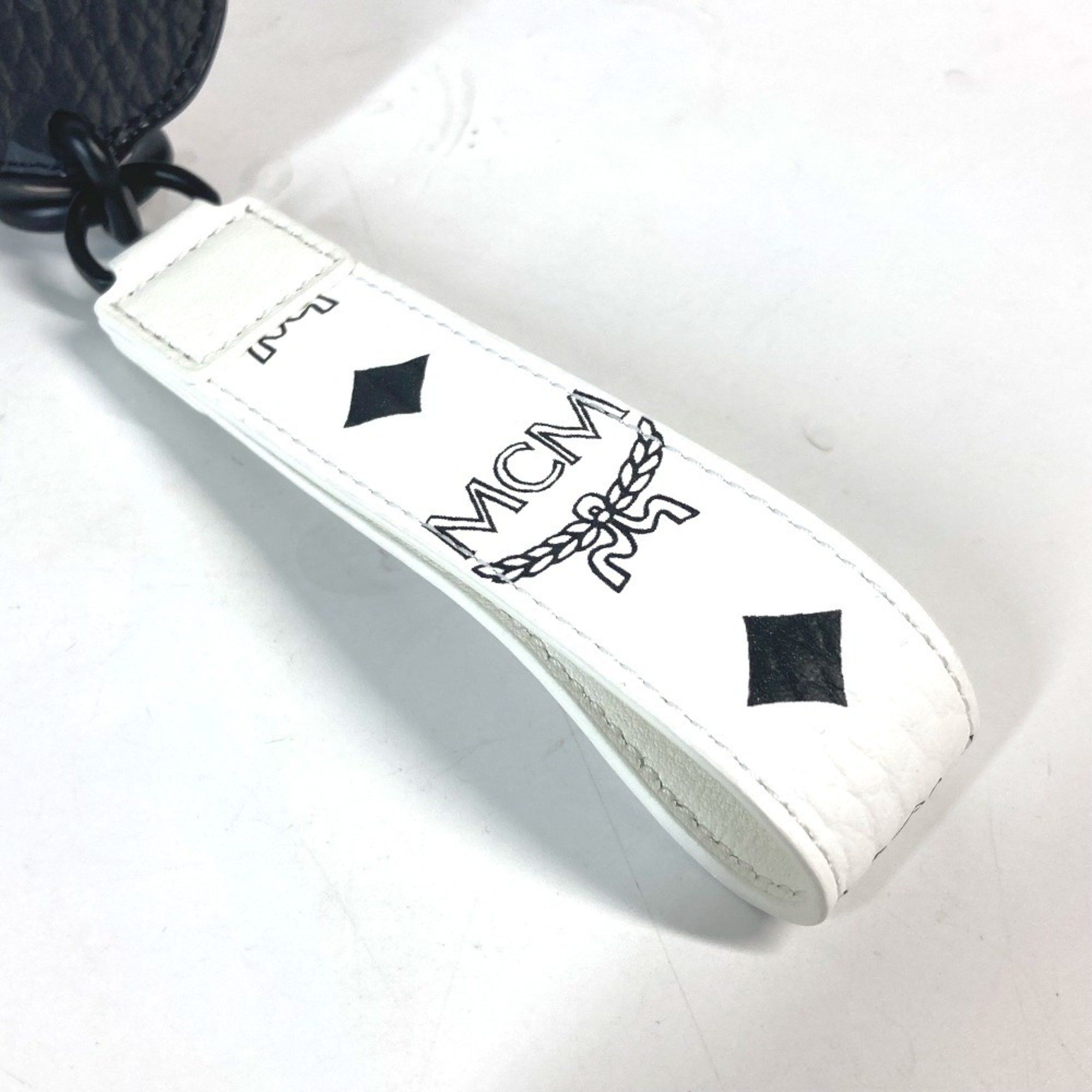 MCM MCM Lion Visetos Bag Charm Strap Keychain Leather Men's Women's White Size ONE SIZE - 8 Thumbnail