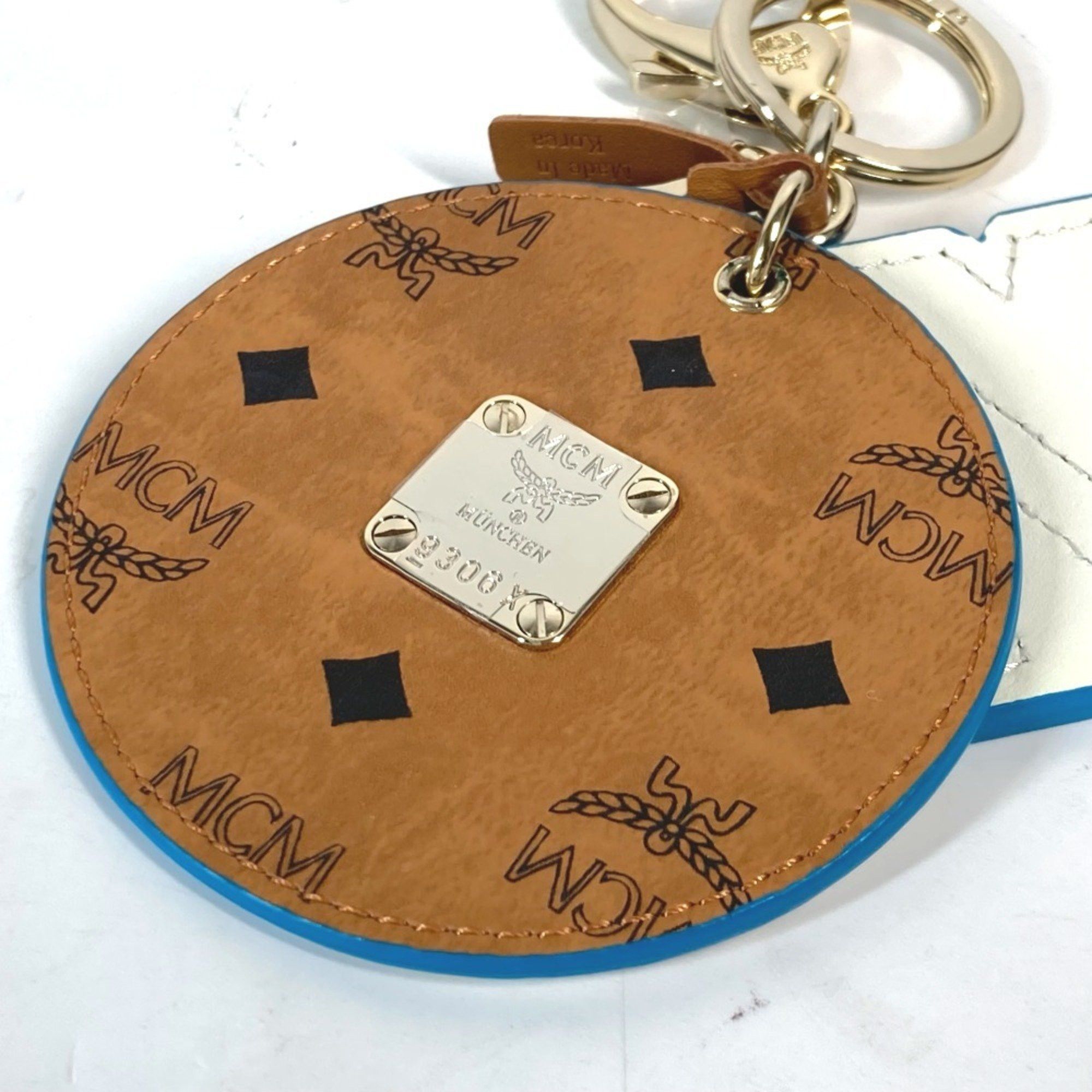MCM MCM Visetos M Round Bag Charm Keychain Leather Men's Women's White Size ONE SIZE - 3 Thumbnail