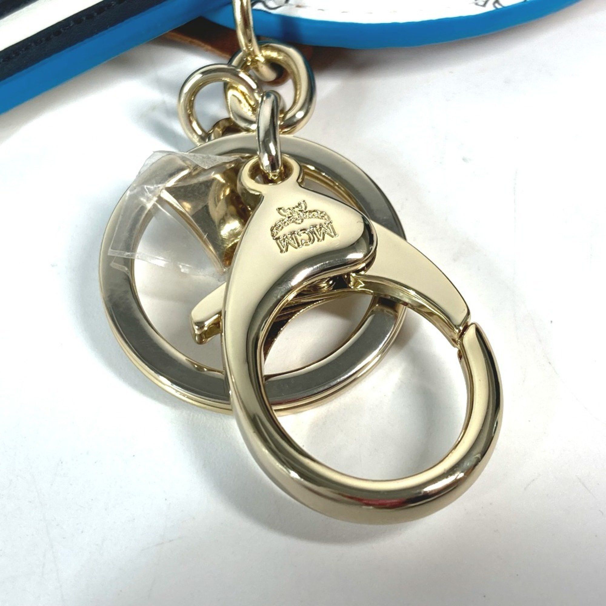 MCM MCM Visetos M Round Bag Charm Keychain Leather Men's Women's White Size ONE SIZE - 9 Thumbnail