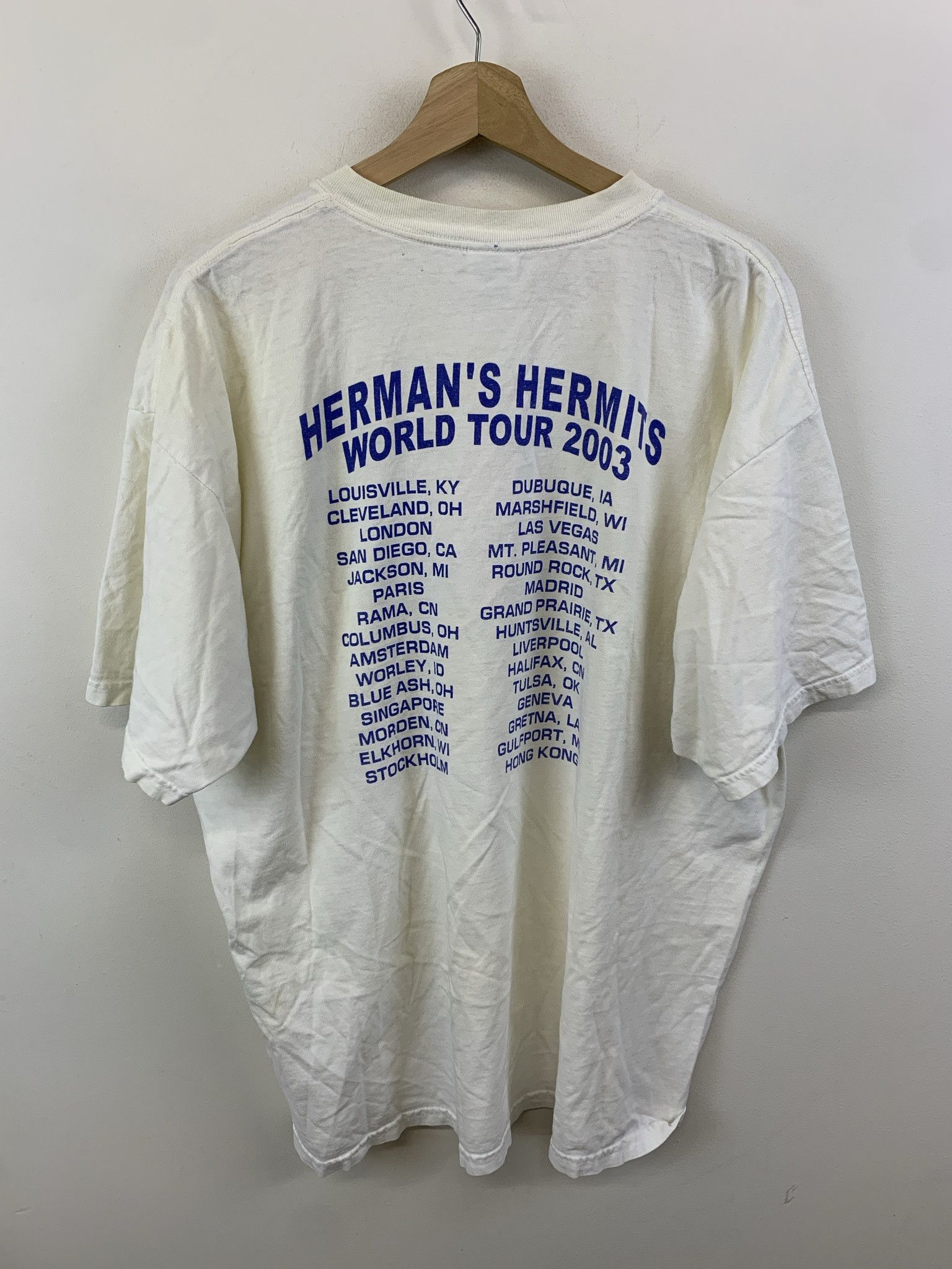 Band Tees Vintage 2003 Herman's Hermets Peter Noone Autographed Tee Size XXL Size US XXL / EU 58 / 5 - 4 Thumbnail