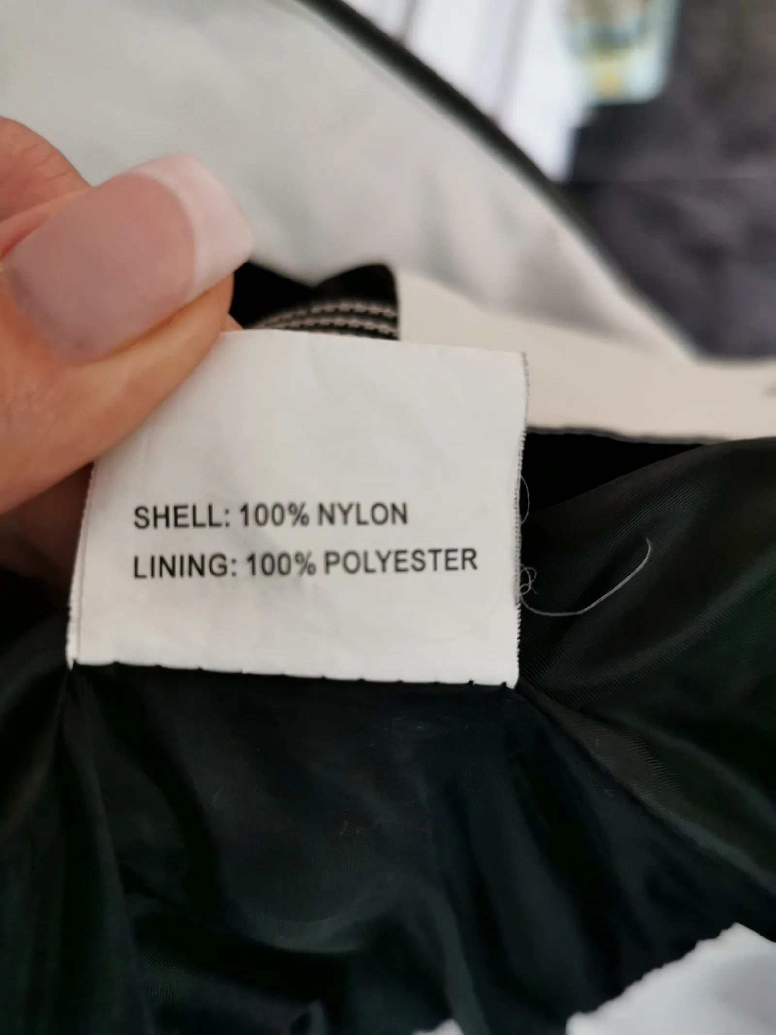 On On the peak Jacket Size XL / US 12-14 / IT 48-50 - 3 Thumbnail