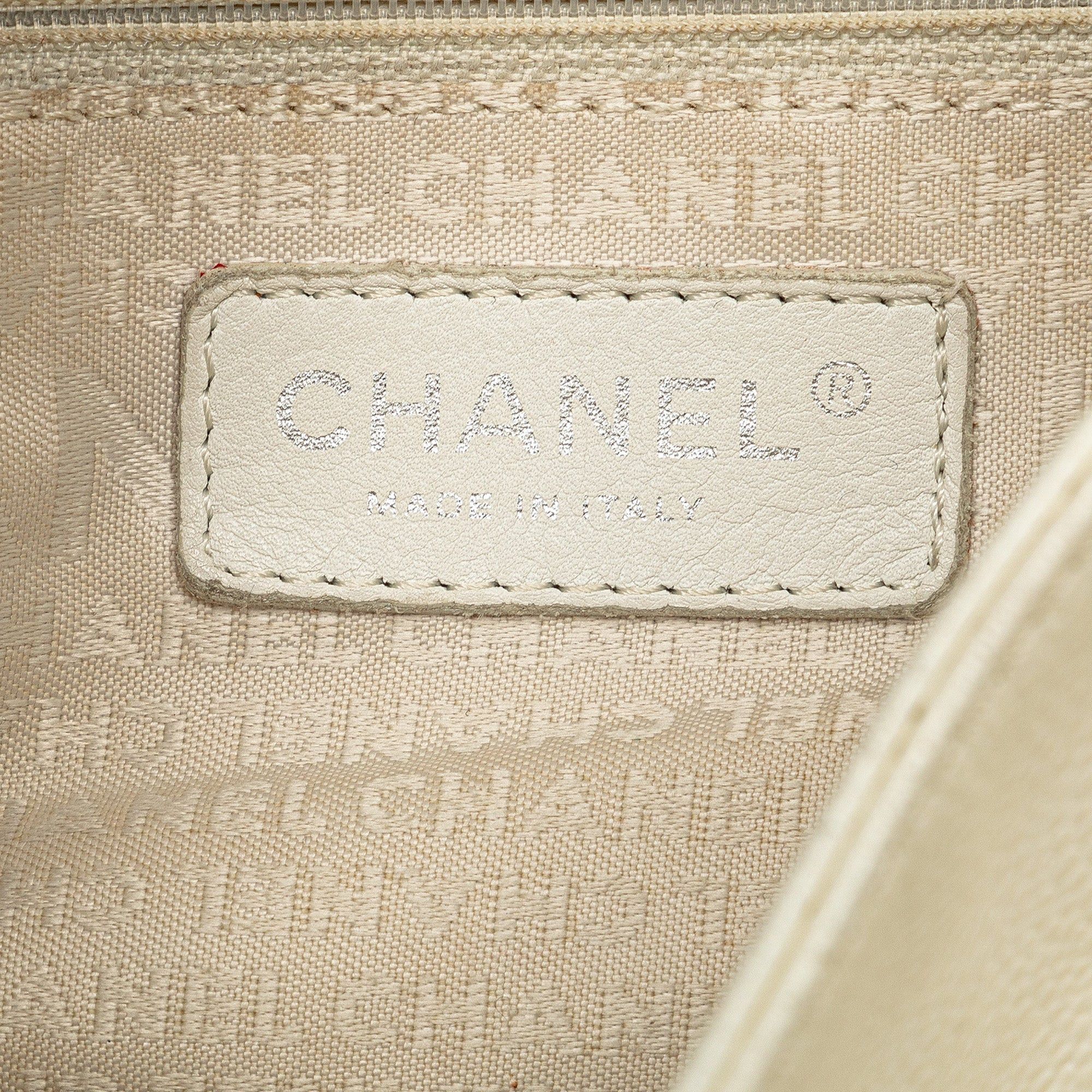 Chanel Chanel Caviar Perforated Hollywood Accordion Flap White Size ONE SIZE - 6 Thumbnail