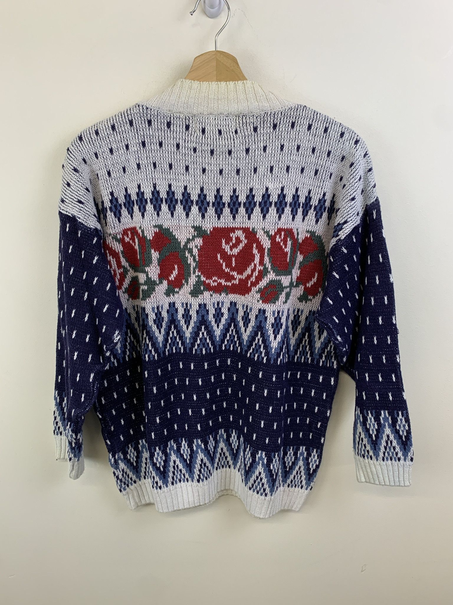 Other Vintage Rose Bush Paris Sport Club Knit Swaeter Size M Size US M / EU 48-50 / 2 - 3 Thumbnail