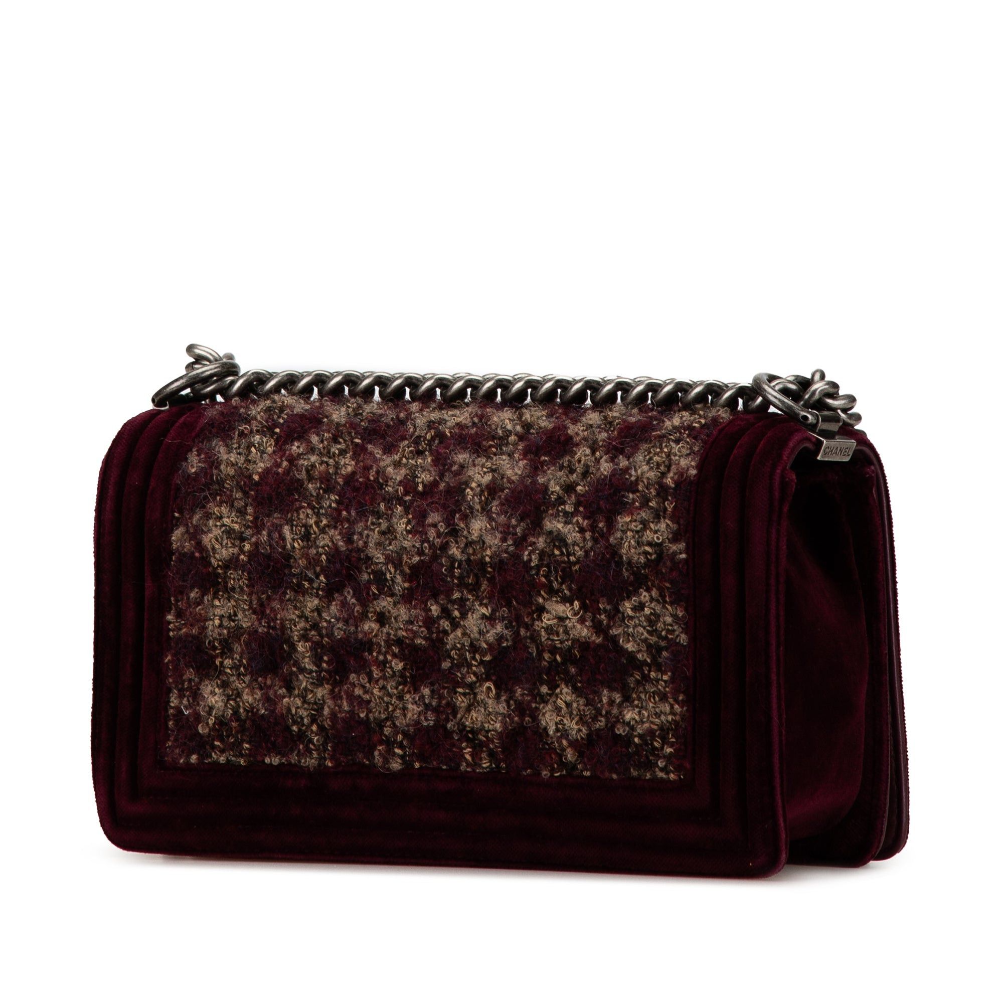 Chanel Chanel Medium Velvet Tweed Boy Flap Red Size ONE SIZE - 2 Thumbnail