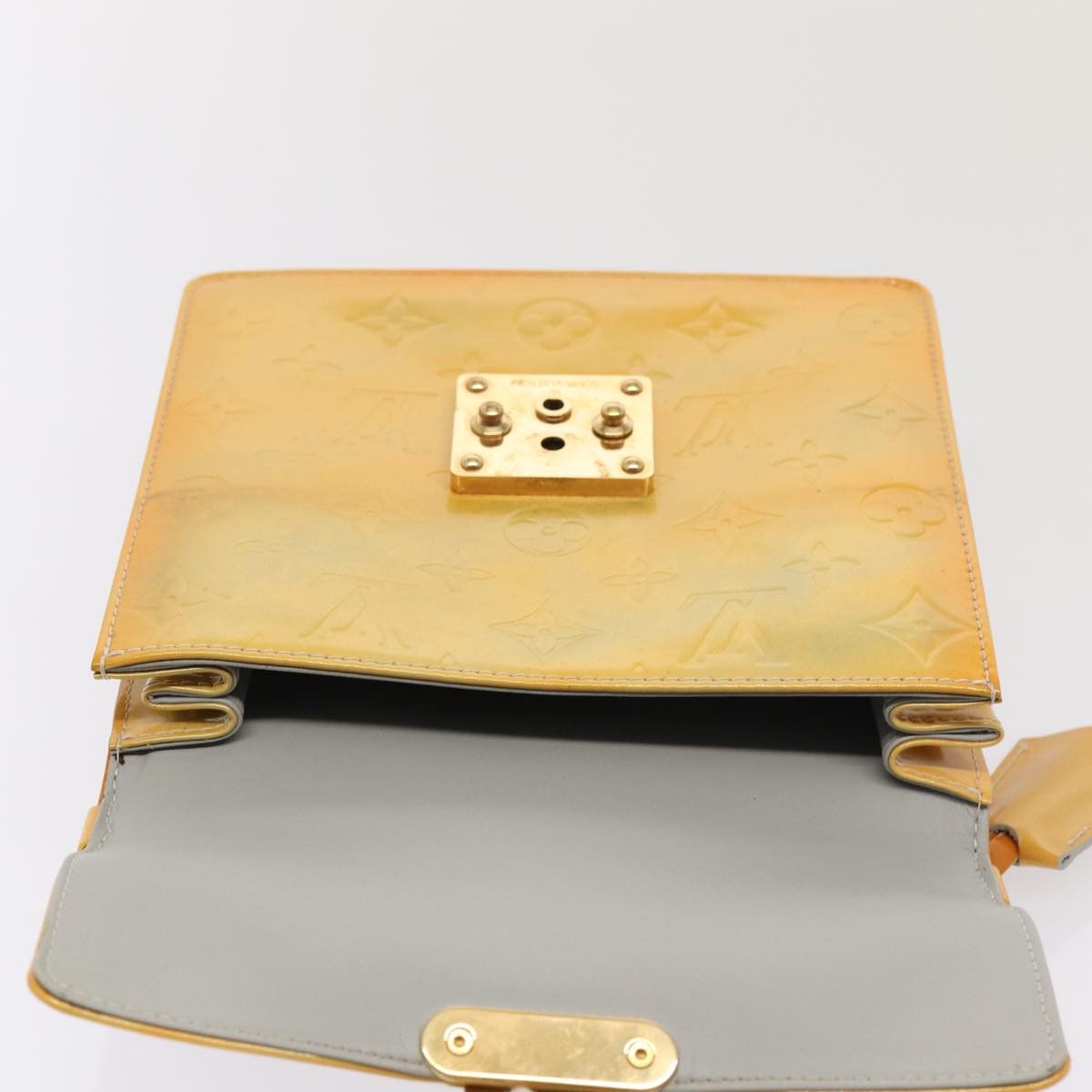 Louis Vuitton Spring Street Camel Patent Leather Handbag (Pre-Owned) Size ONE SIZE - 20 Thumbnail