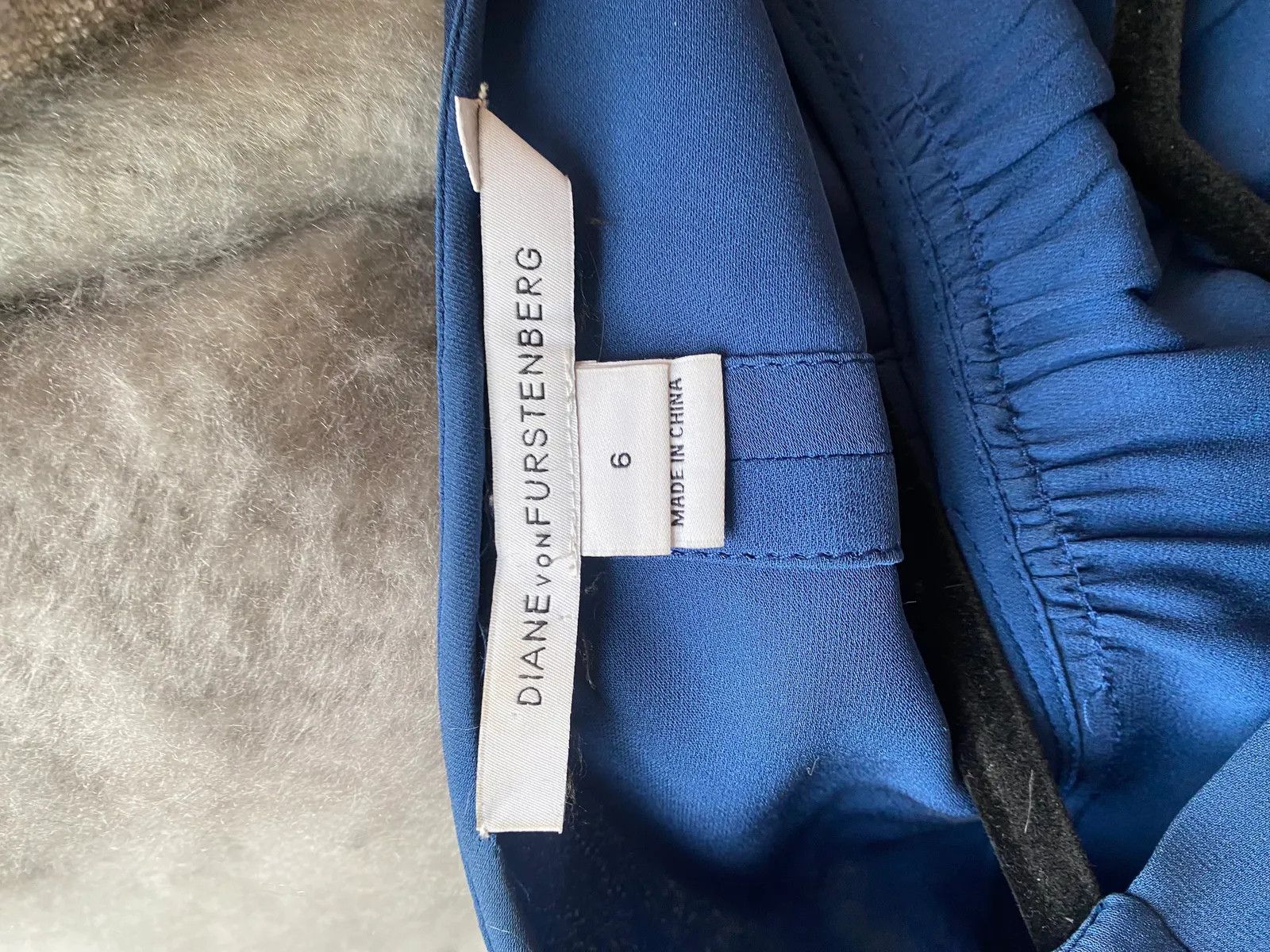 Diane von Furstenberg Diane von Furstenberg New Cahil Blouse Size XS / US 0-2 / IT 36-38 - 2 Thumbnail