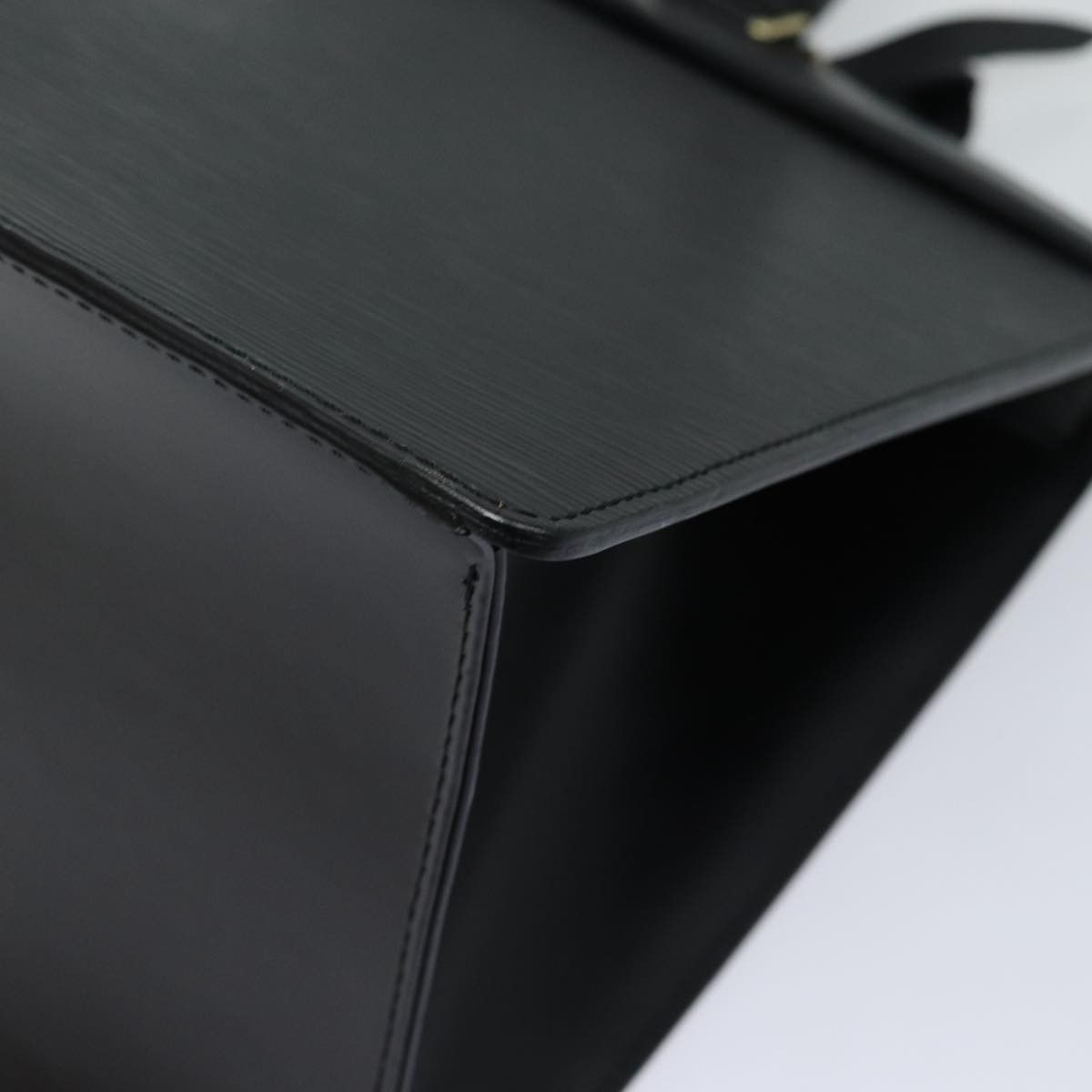 Louis Vuitton Riviera Black Leather Handbag (Pre-Owned) Size ONE SIZE - 19 Thumbnail