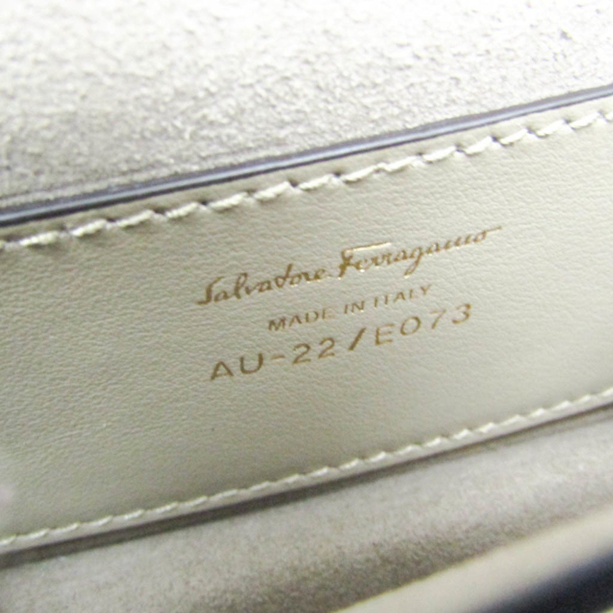 Salvatore Ferragamo Gancini Beige Leather Shoulder Bag (Pre-Owned) Size ONE SIZE - 4 Thumbnail