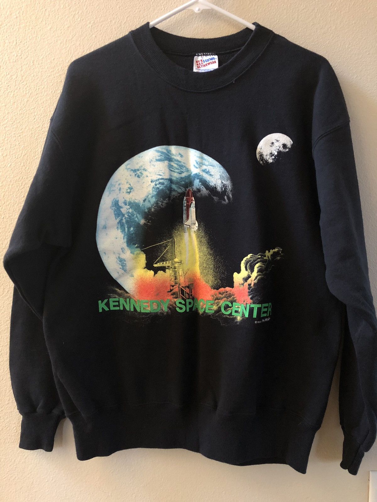 NASA Vintage 1989 Nasa Kennedy Space Center crewneck sweater Size US M / EU 48-50 / 2 - 1 Thumbnail