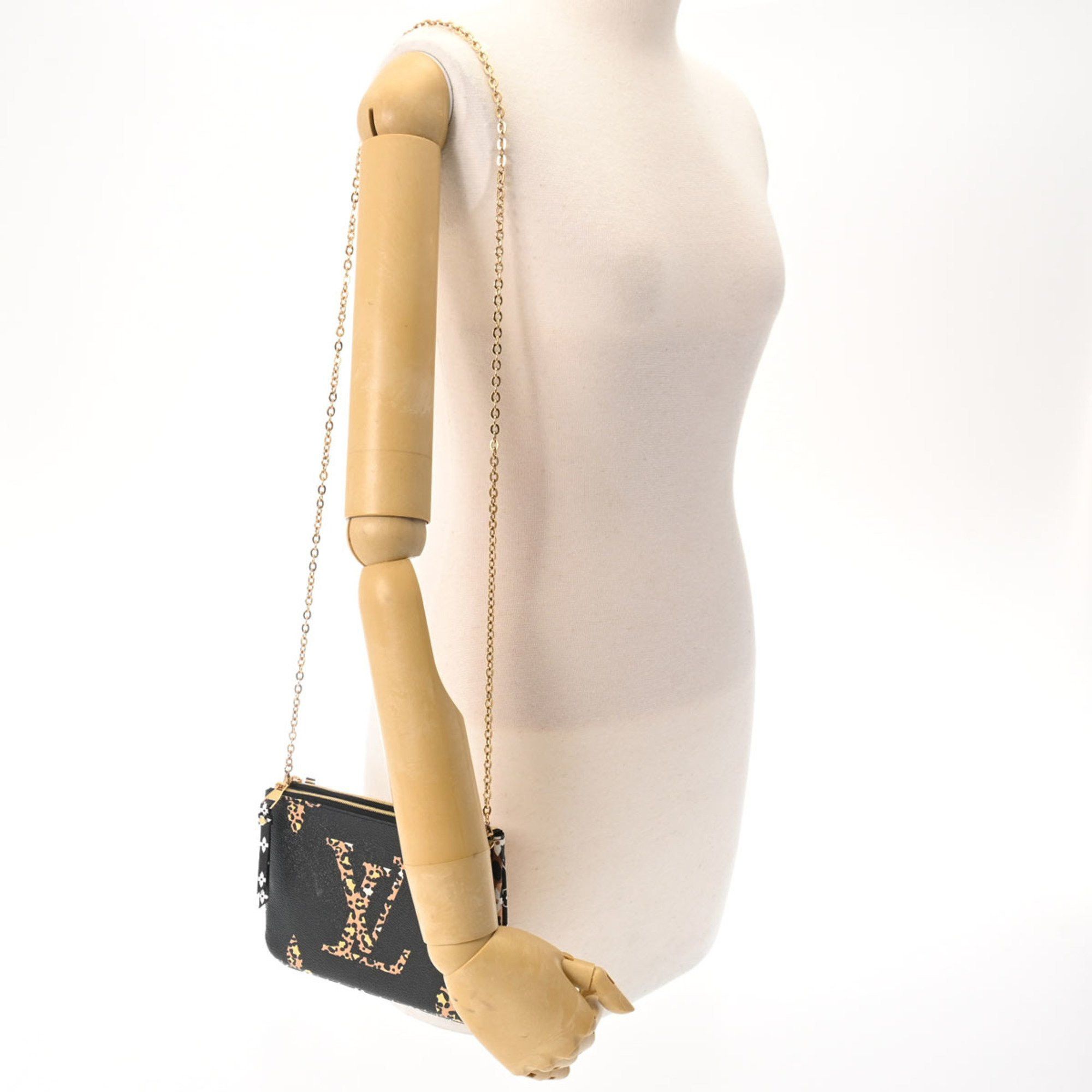 Louis Vuitton Louis Vuitton Double Zip clutch Size ONE SIZE - 7 Thumbnail