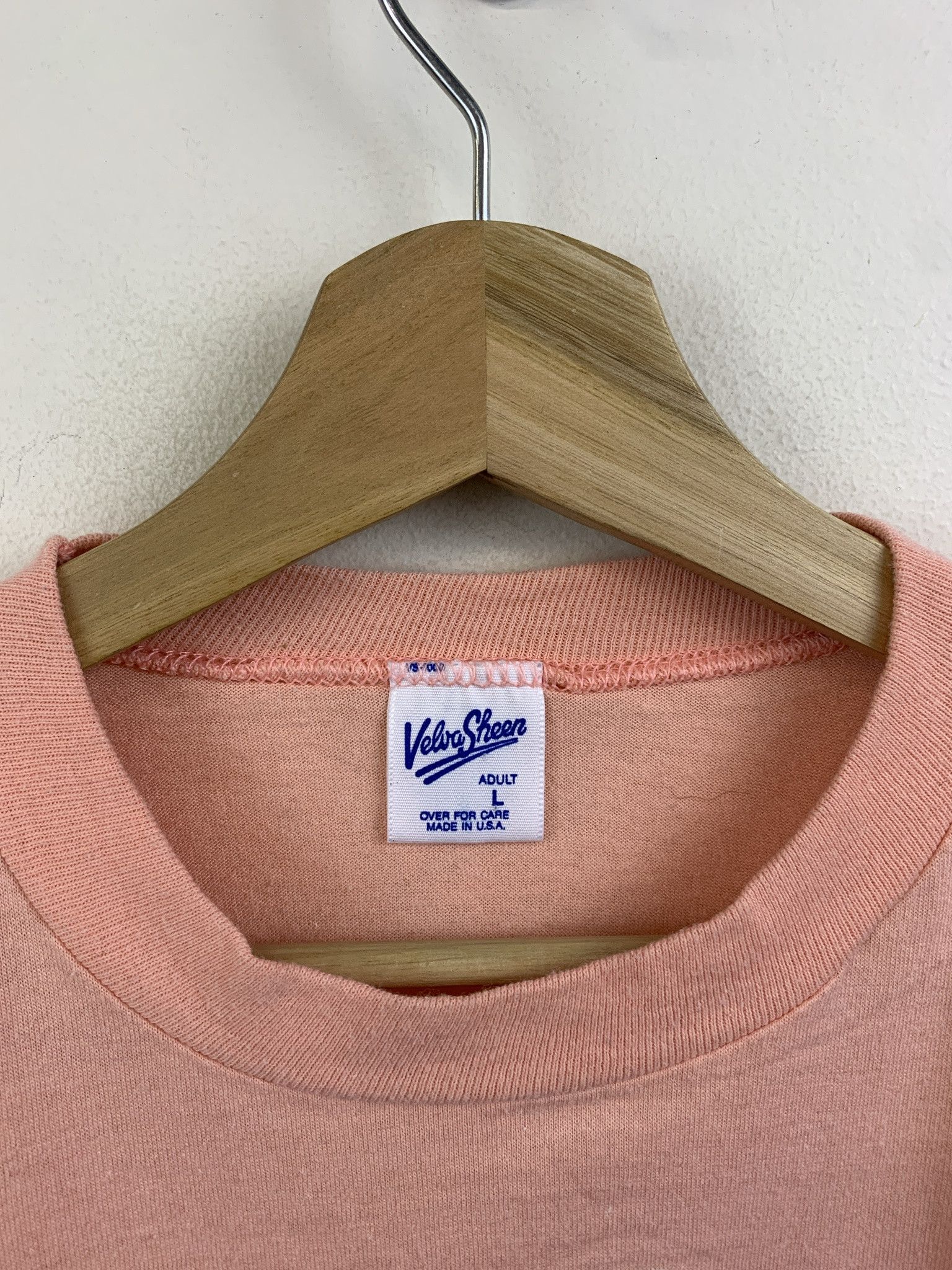 Disney Vintage 1990s Disneyland Sinigel Stitch Tanned Mickey Minnesota Tee Shirt Size L Size US L / EU 52-54 / 3 - 2 Thumbnail