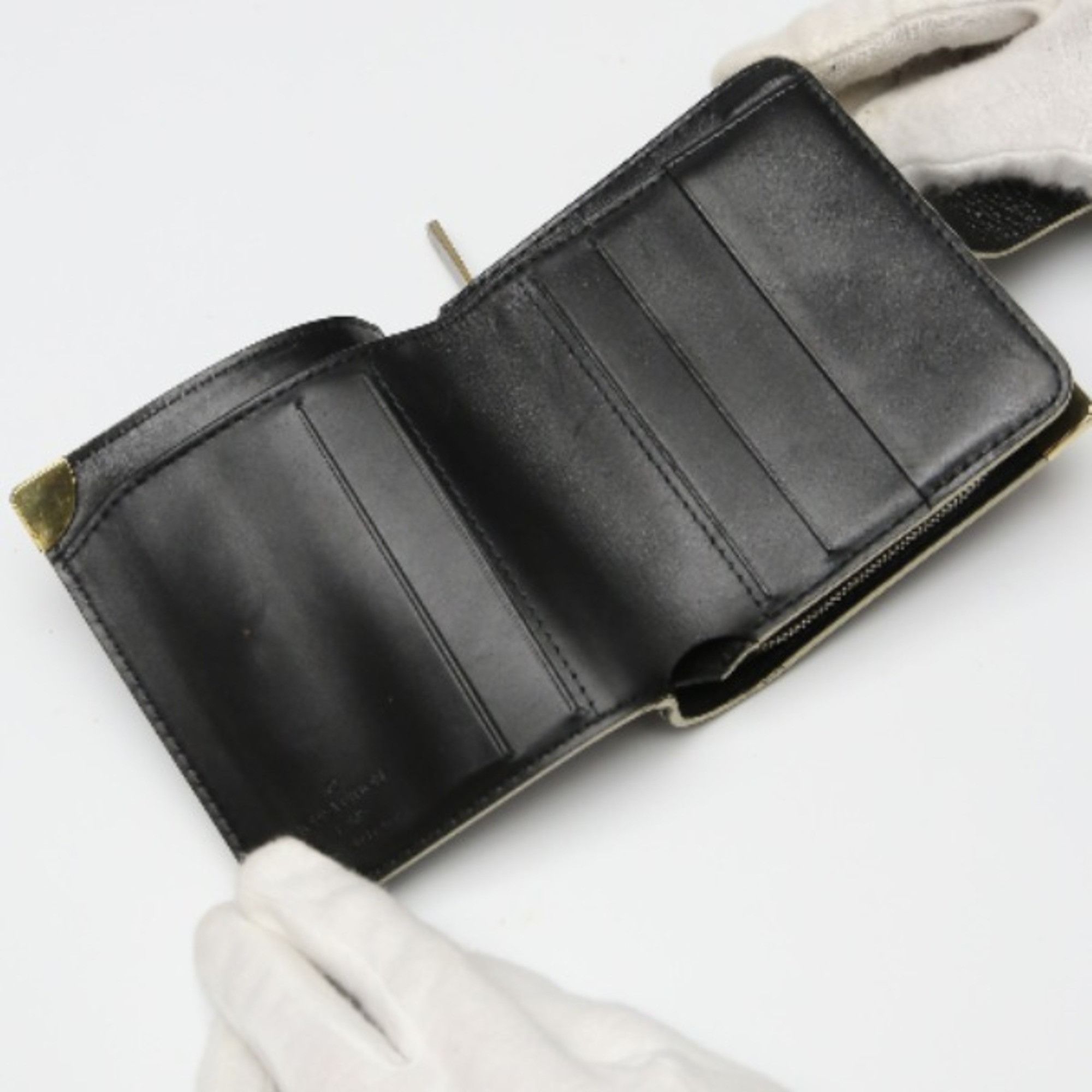 Louis Vuitton Louis Vuitton Suhali wallet Size ONE SIZE - 3 Thumbnail