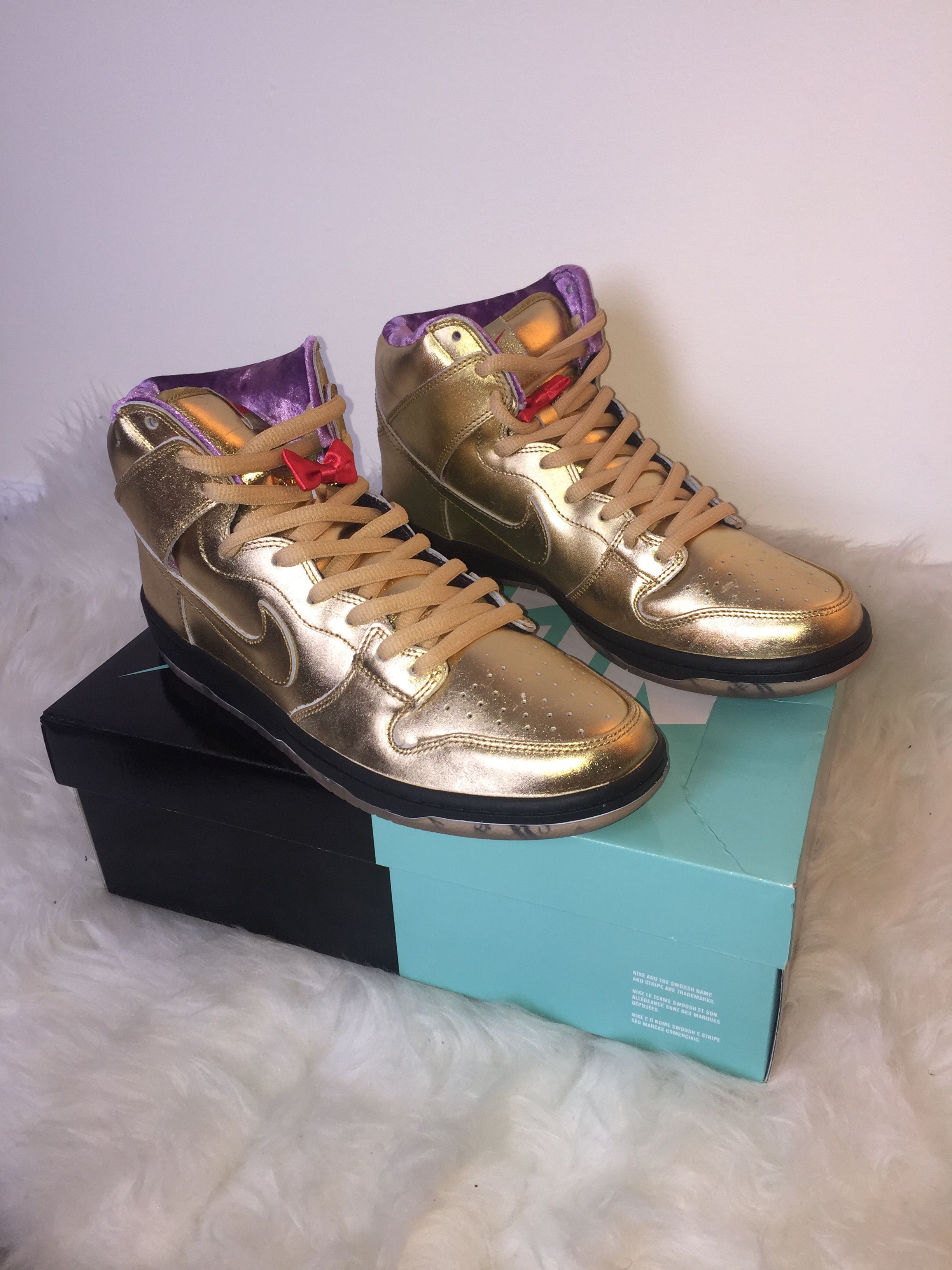 Nike SB Dunk High X Humidity Skate Shop