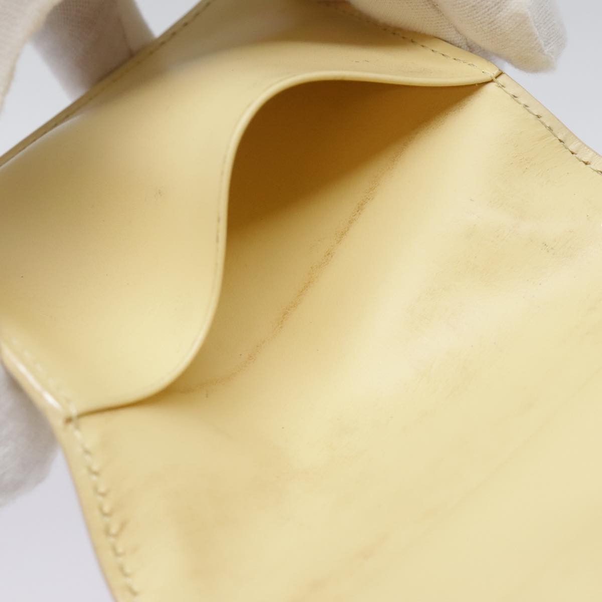 Louis Vuitton Agenda Cover Beige Leather Wallet (Pre-Owned) Size ONE SIZE - 17 Thumbnail