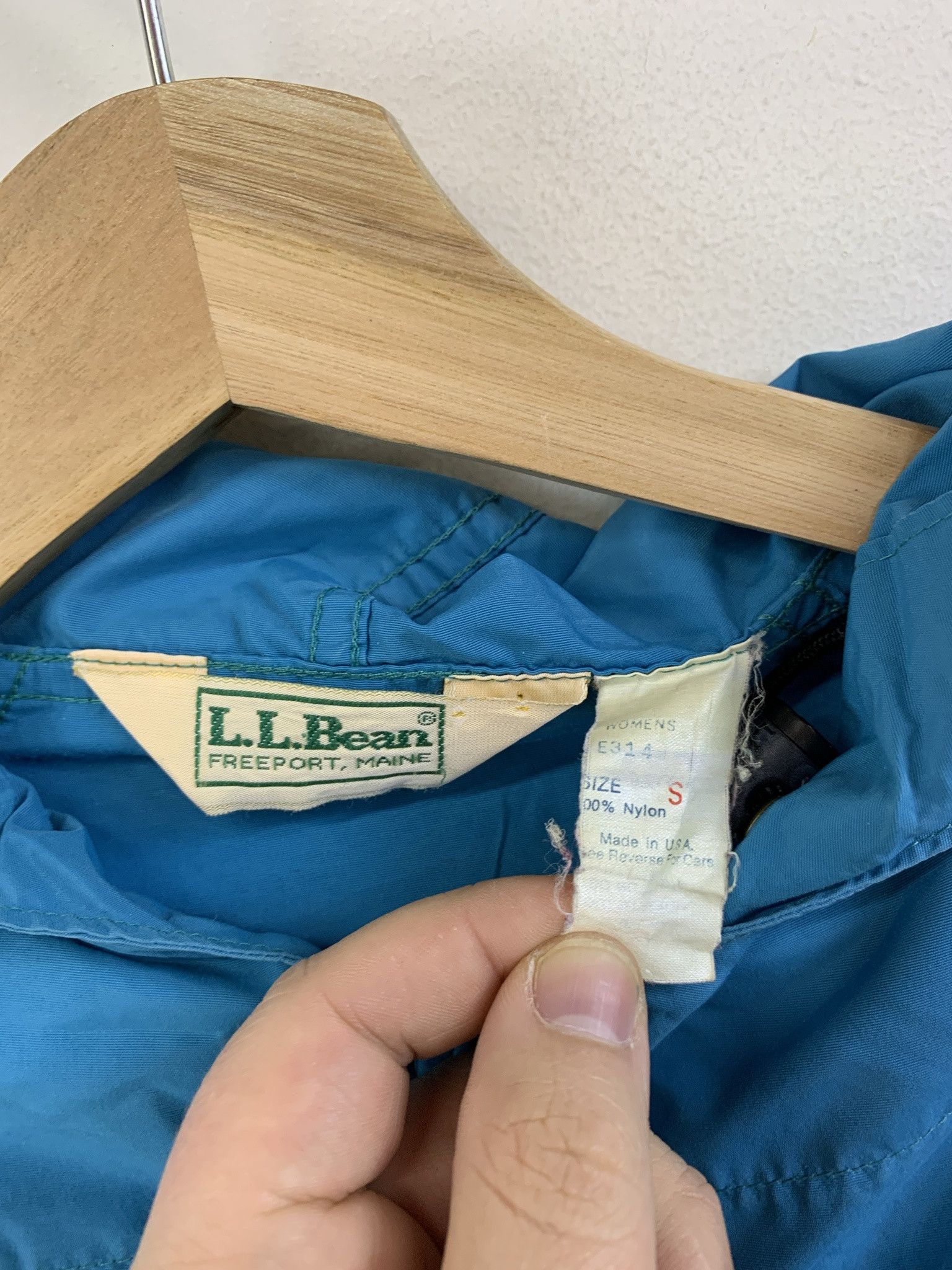 Other Vintage 1990s LL Bean Blue Anorak Hooded Windbreaker Size S Size US S / EU 44-46 / 1 - 3 Thumbnail