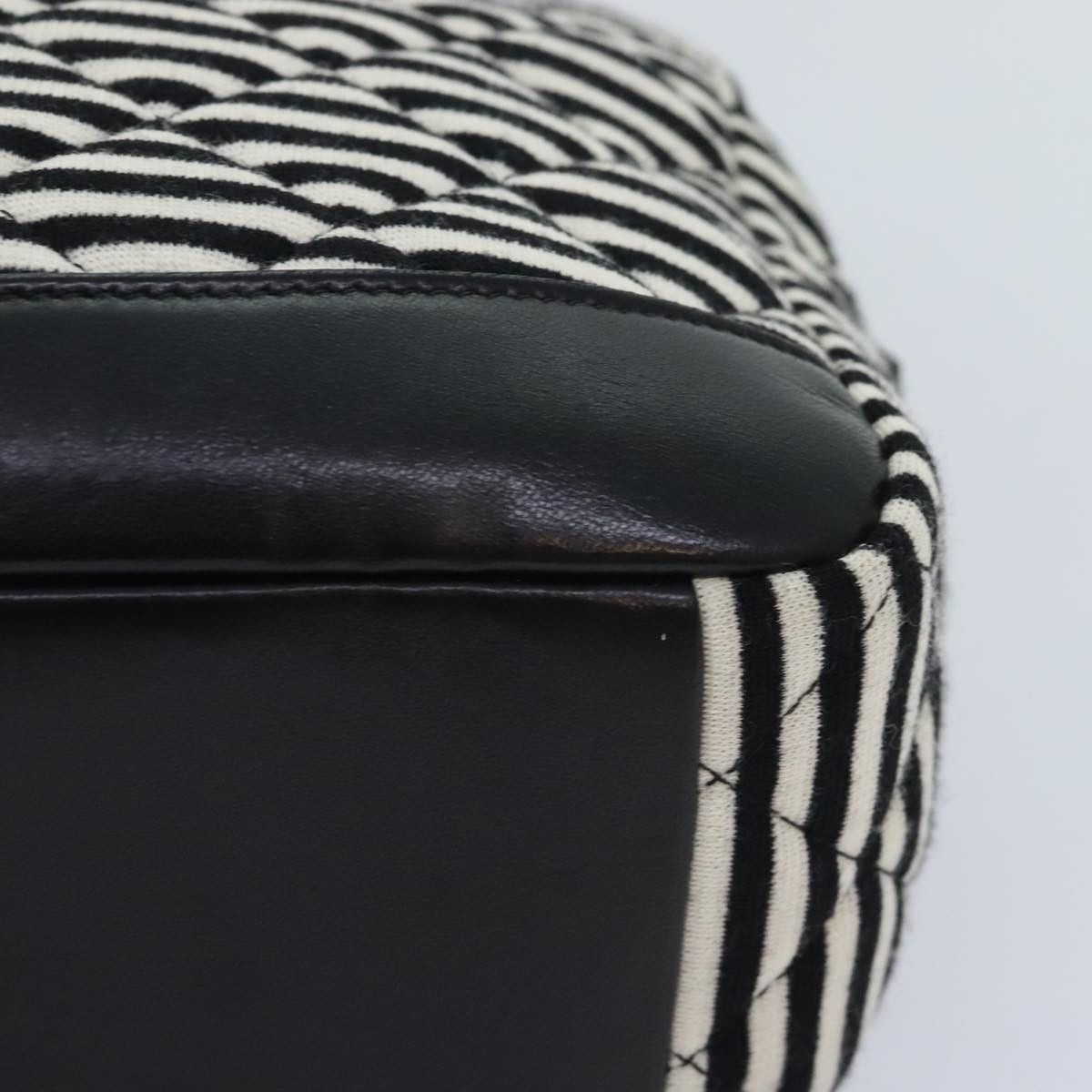 Chanel Matelassé Black Cotton Shoulder Bag (Pre-Owned) Size ONE SIZE - 10 Thumbnail
