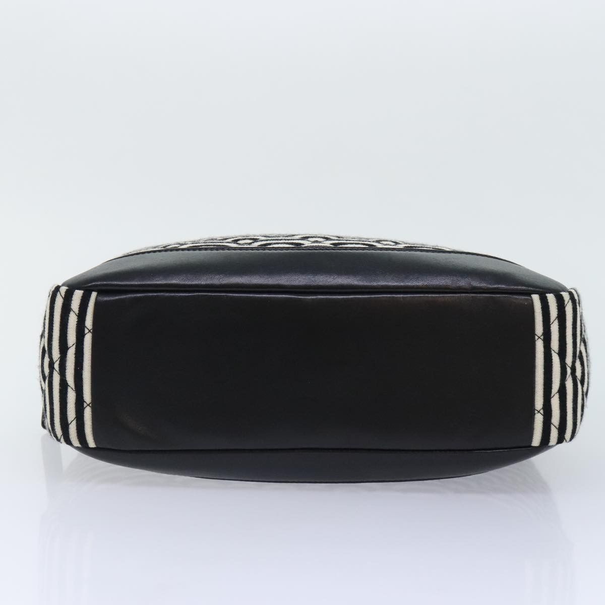 Chanel Matelassé Black Cotton Shoulder Bag (Pre-Owned) Size ONE SIZE - 8 Thumbnail