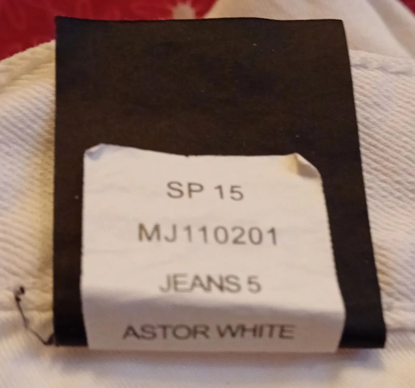 Blk Dnm Blk Dnm BLK jeans 5. Astor White Jeans Size 28" / US 6 / IT 42 - 4 Thumbnail