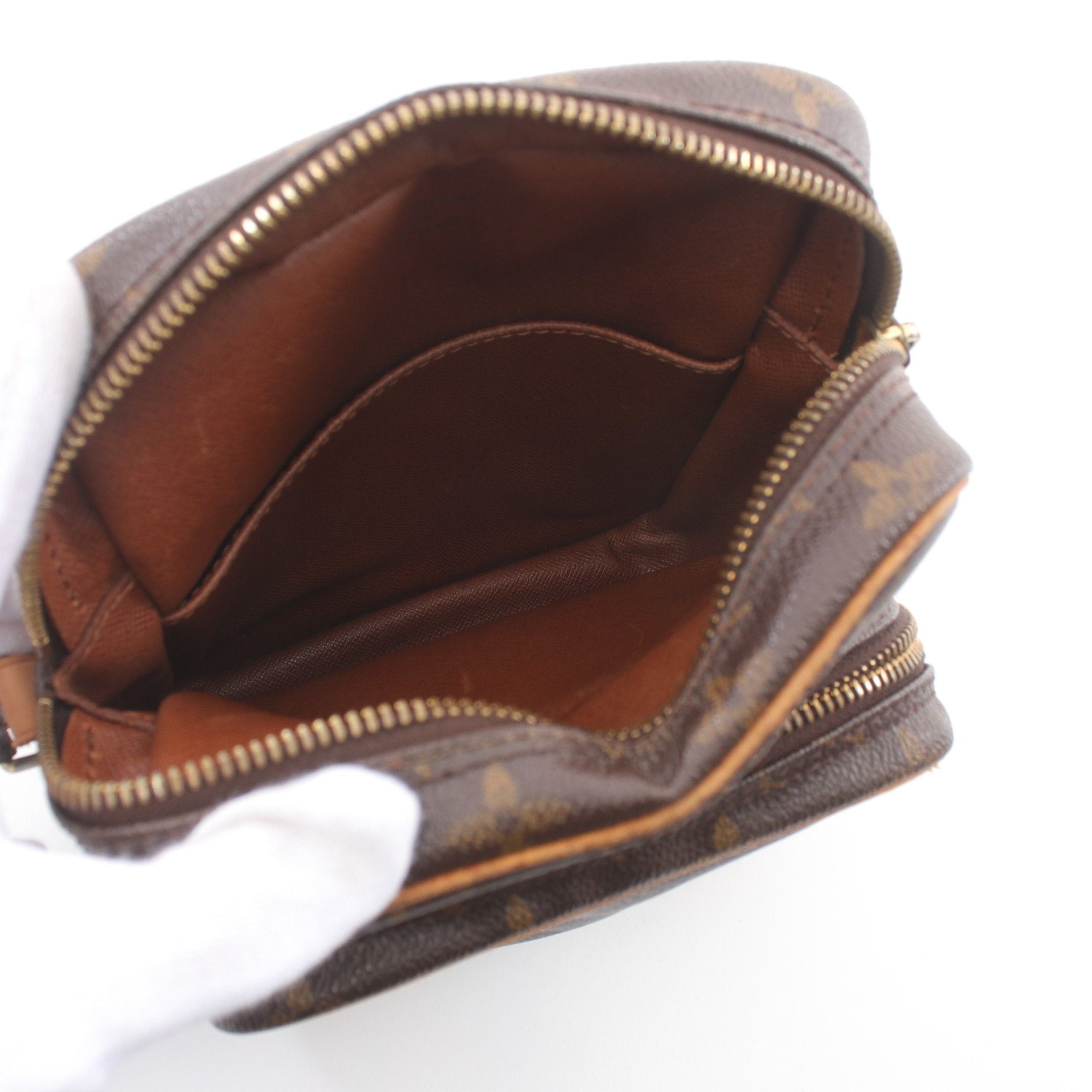 Louis Vuitton Louis Vuitton Amazon Monogram Shoulder Bag Leather Brown Size ONE SIZE - 3 Thumbnail