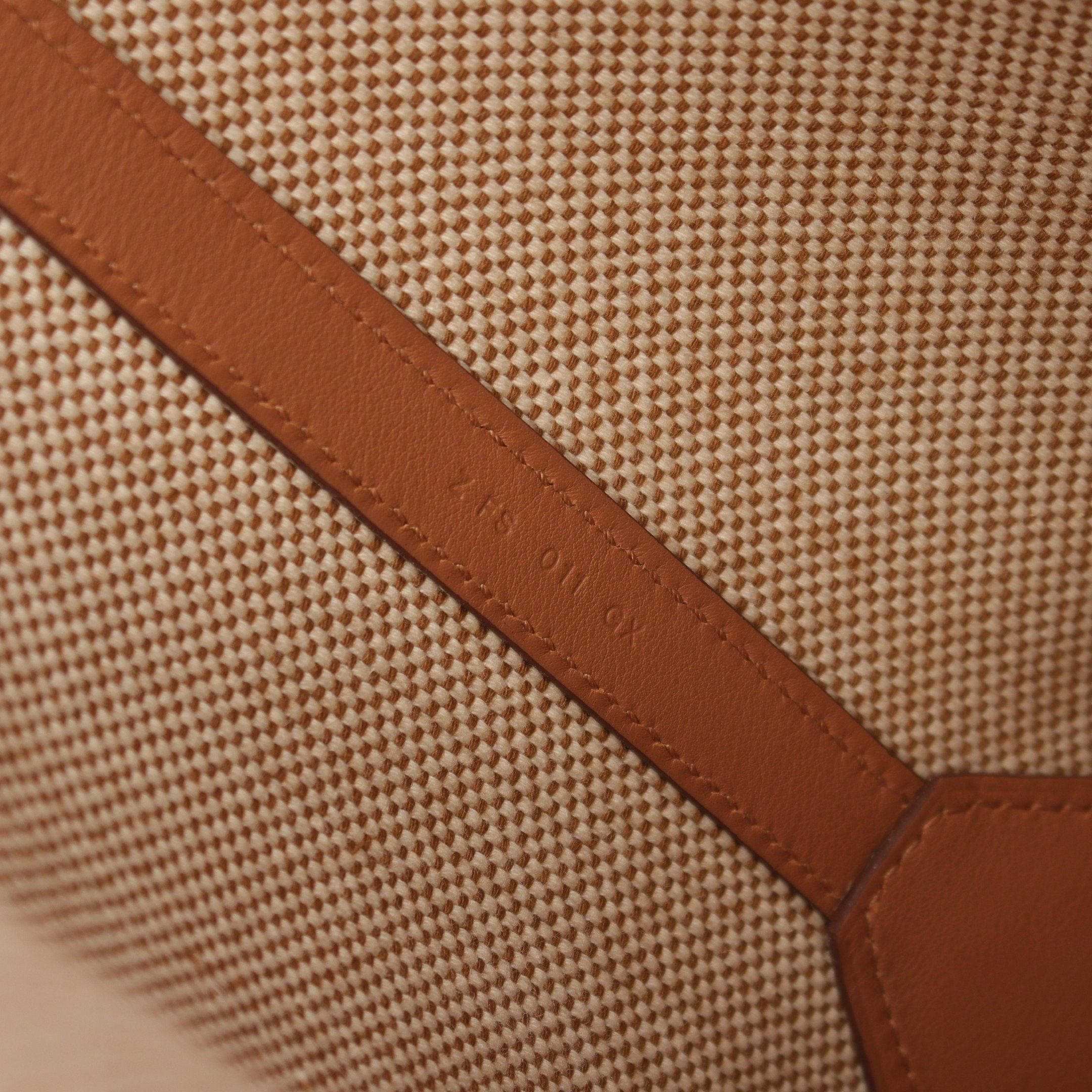 Hermes Hermes H Ambie Gm Natural Gold Handbag Tote Bag Toile Ash Veau Swift Off White Light Brown Z Stamp Size ONE SIZE - 5 Thumbnail