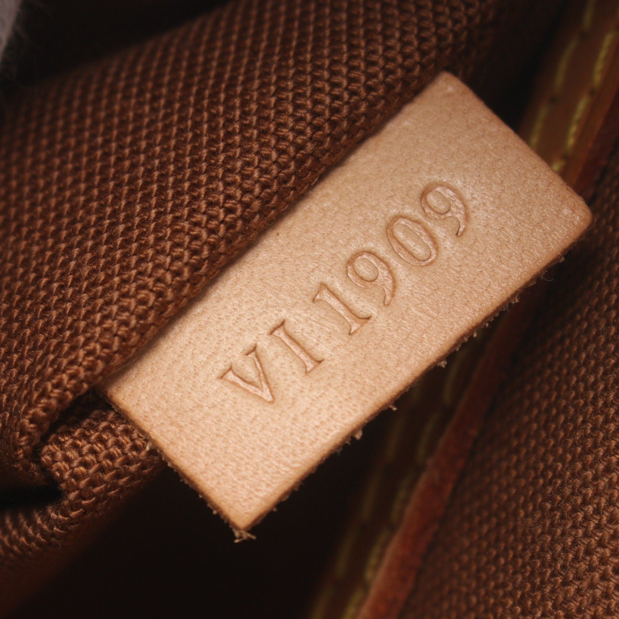Louis Vuitton Louis Vuitton Alma Pm Monogram Handbag Leather Brown Size ONE SIZE - 5 Thumbnail