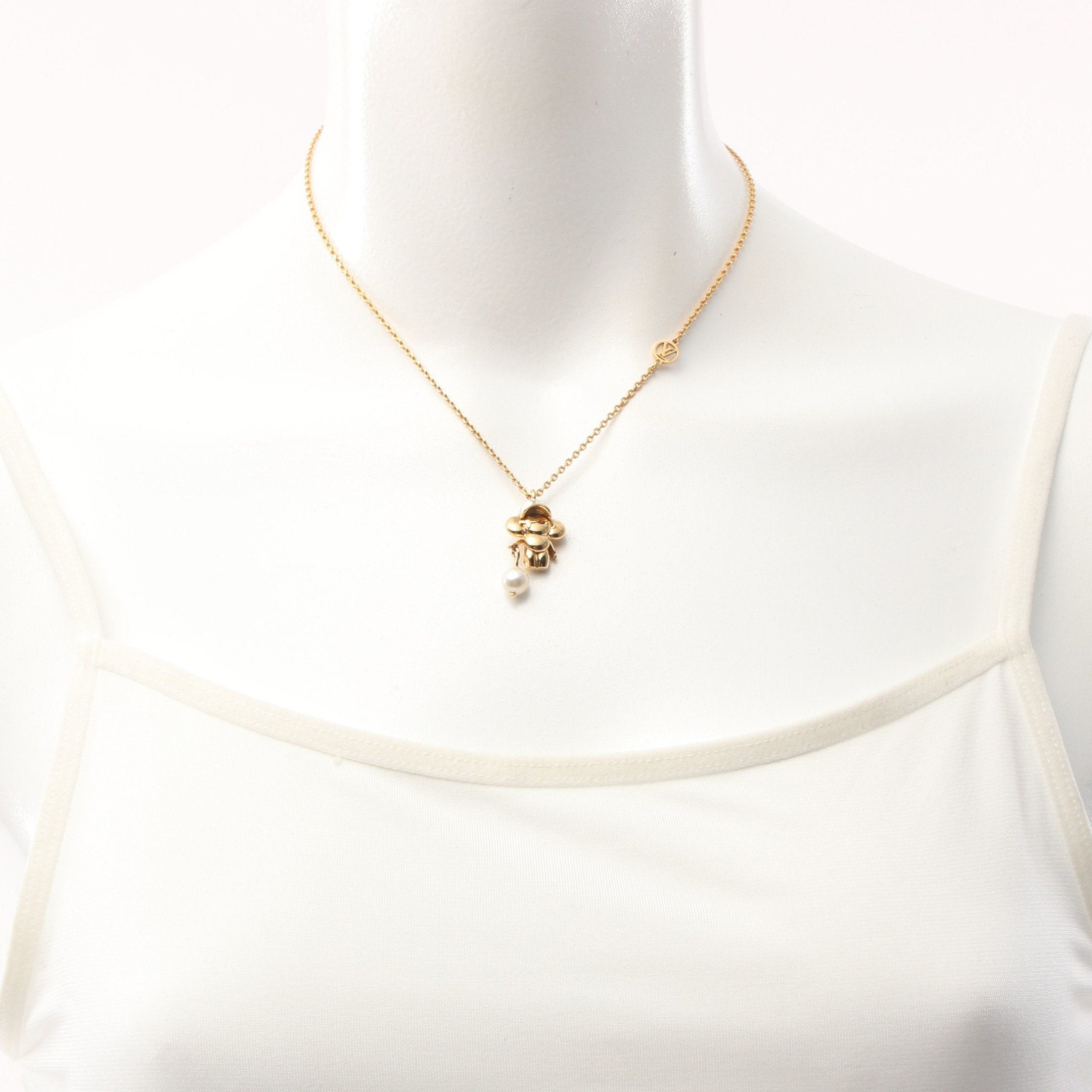 Louis Vuitton Louis Vuitton Vivienne Necklace Gp Fake Pearl Gold White Size ONE SIZE - 6 Thumbnail